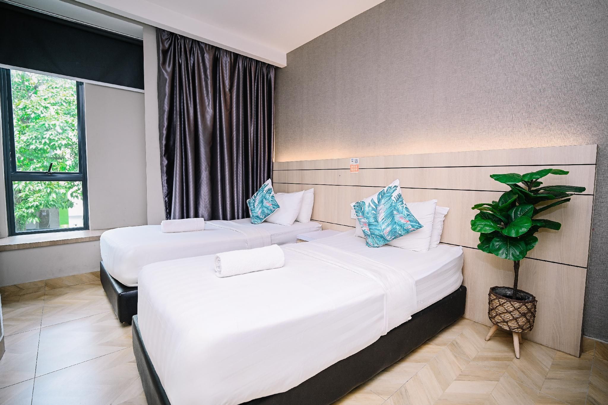 Standard Twin Room