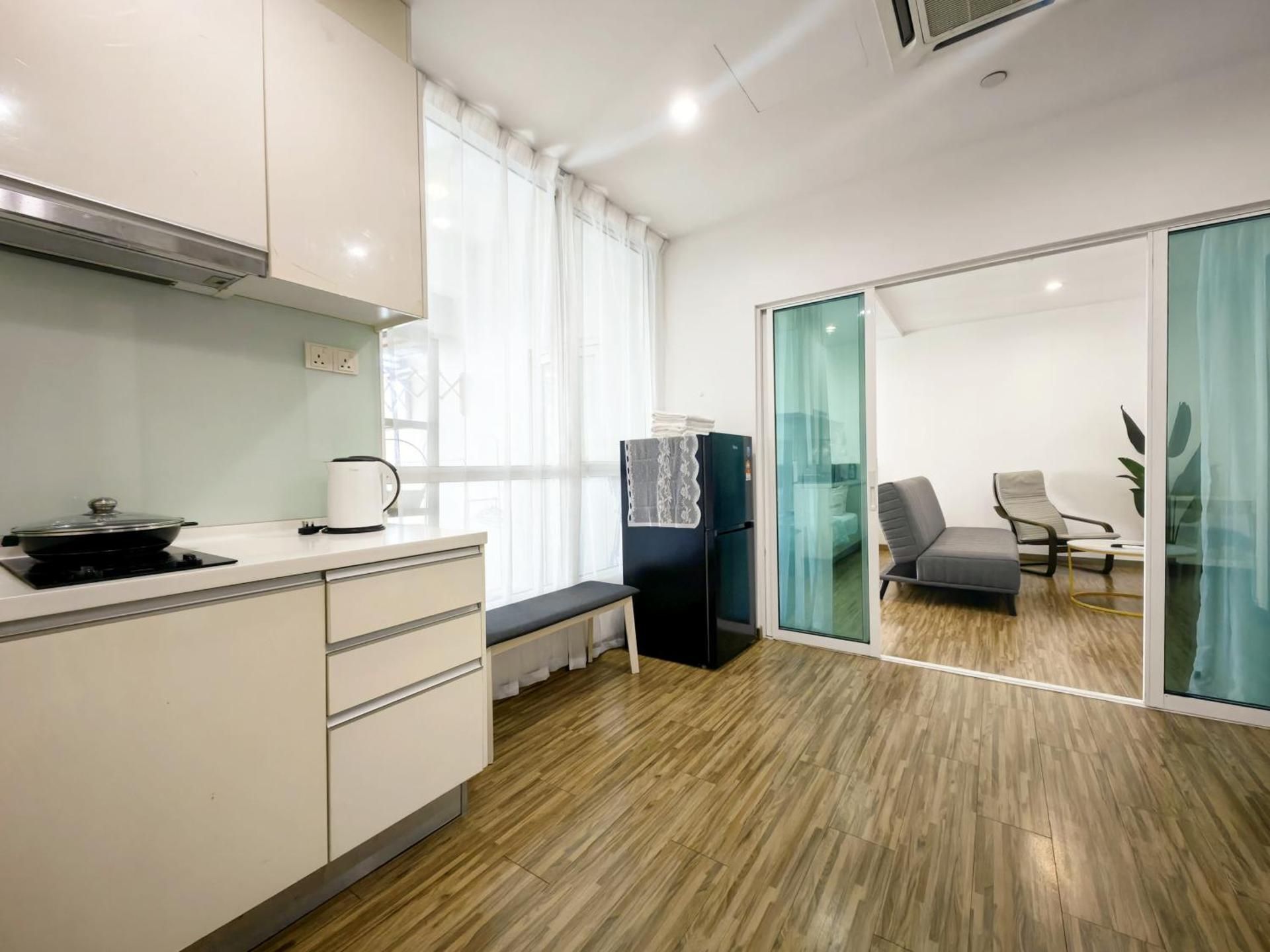 One-Bedroom Apartment