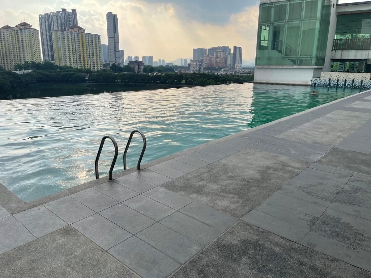 1ea89bf5f6edc75b4707a0c6473e2981