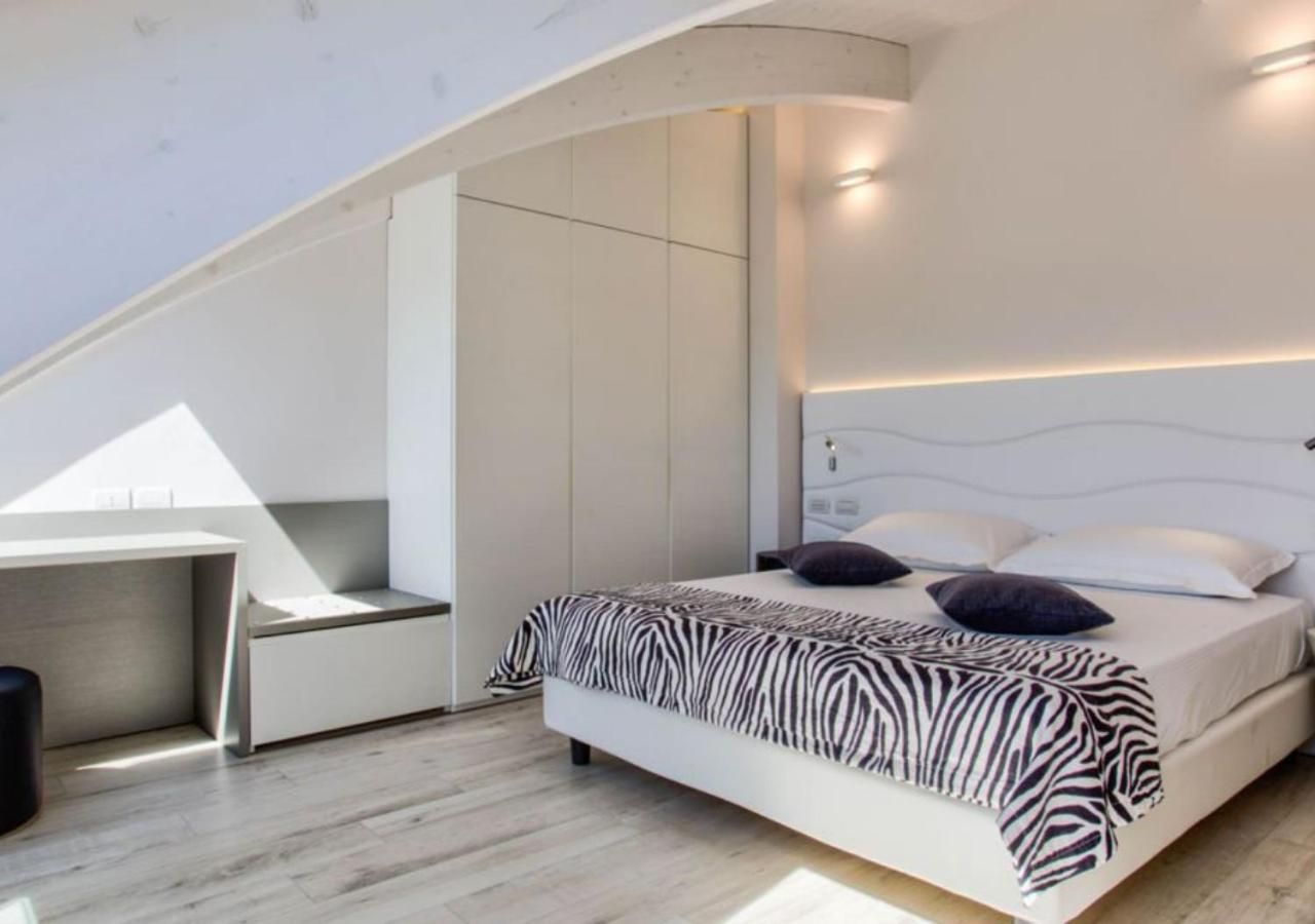 Deluxe Junior Suite