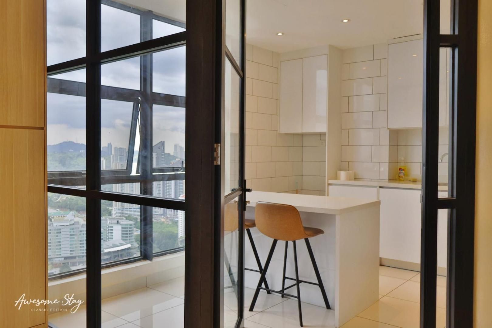 Four-Bedroom Penthouse Apartment