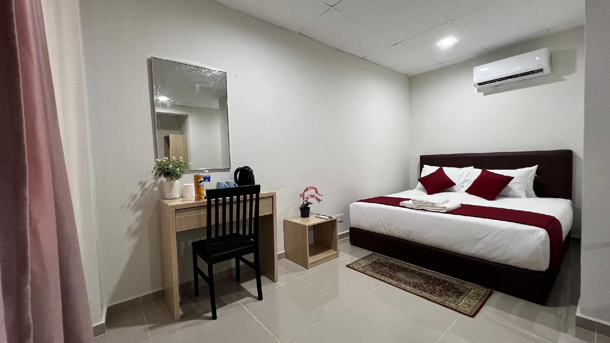 Deluxe King Suite