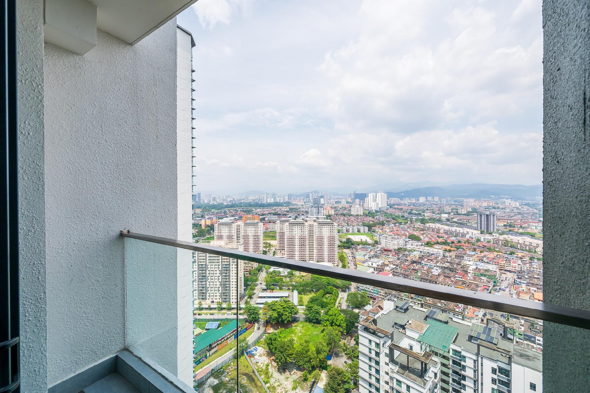 Luxury 2-Bedroom Apartment