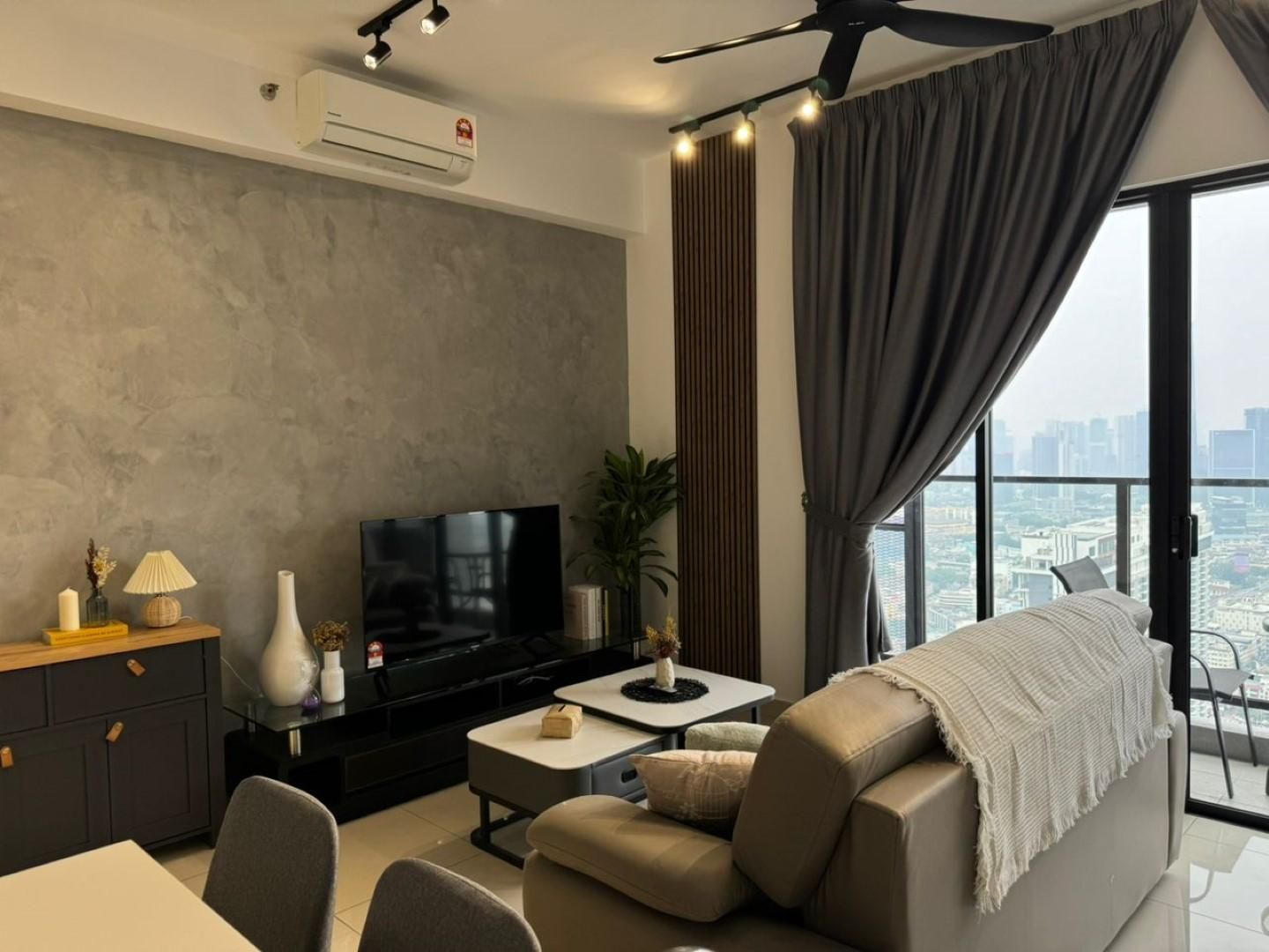 3 Bedroom Apartment, City view
