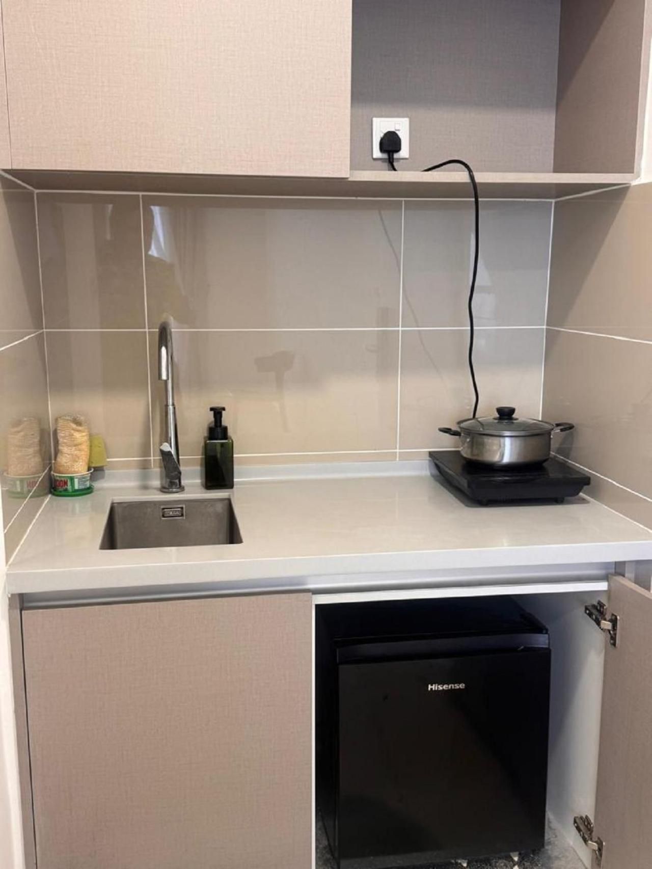 Studio Apartment