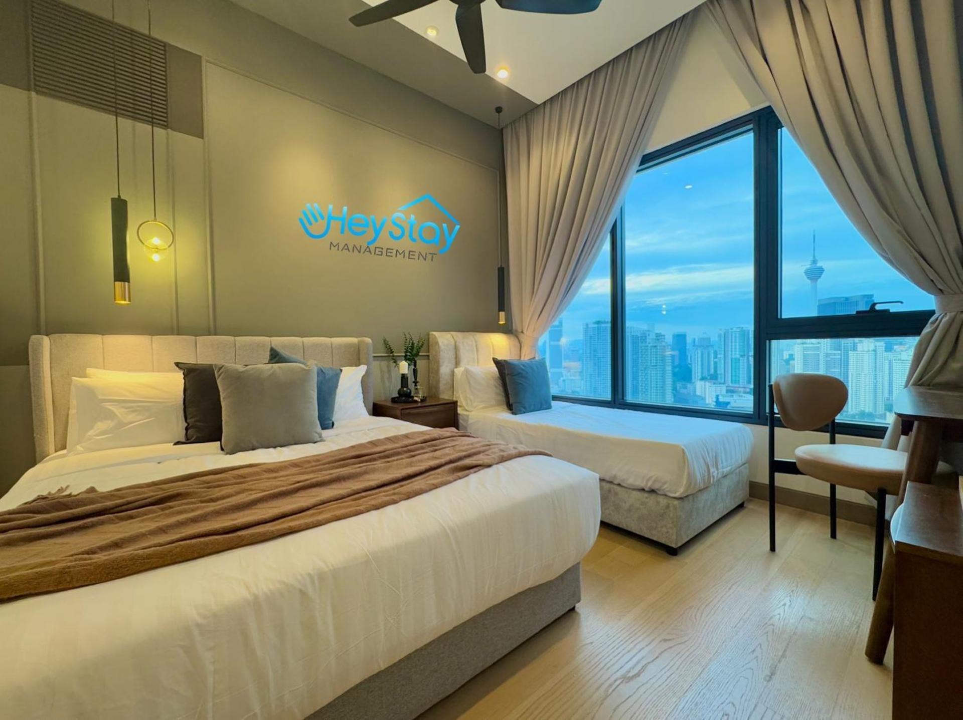 Apartment with City View