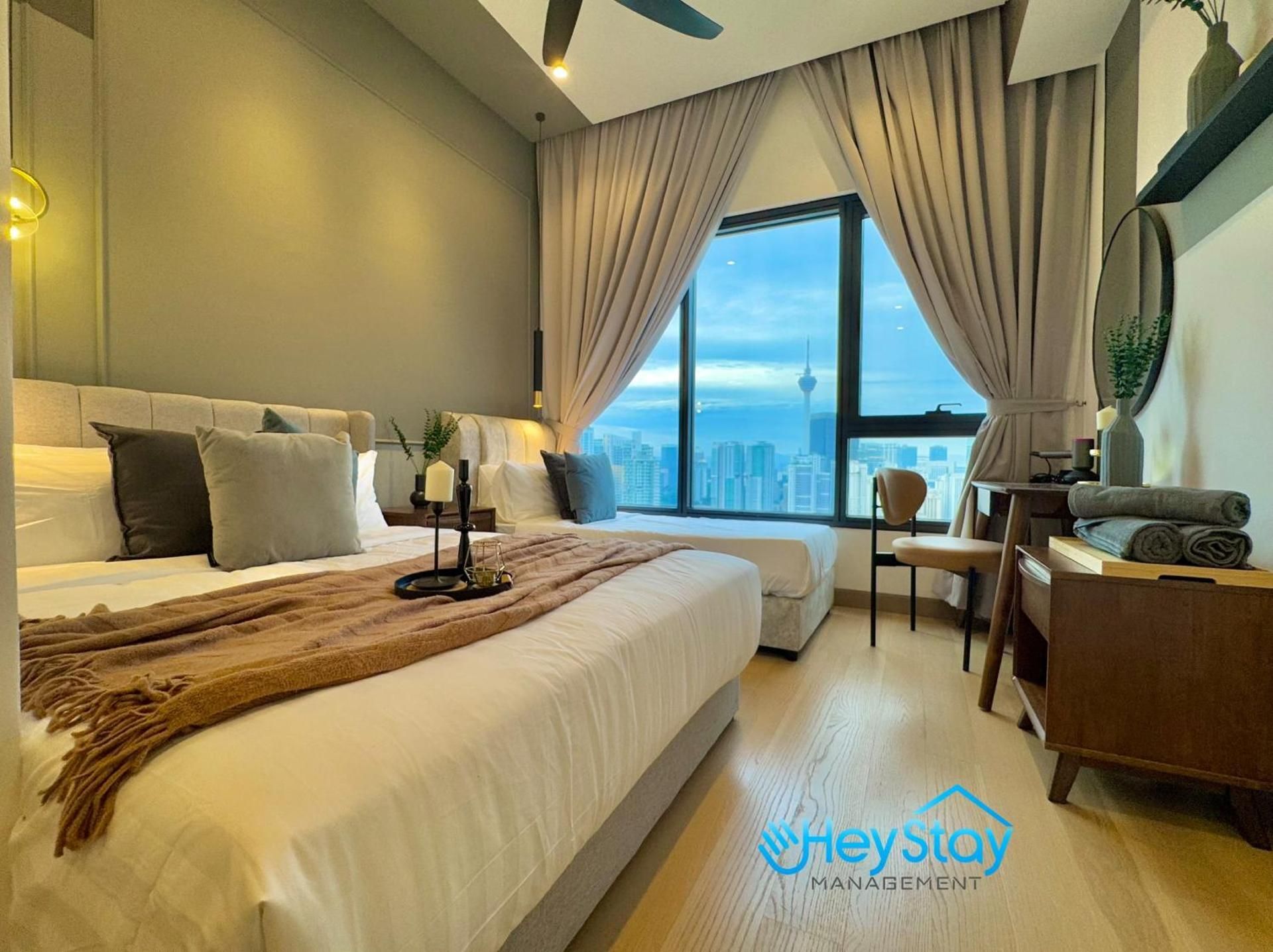 Apartment with City View