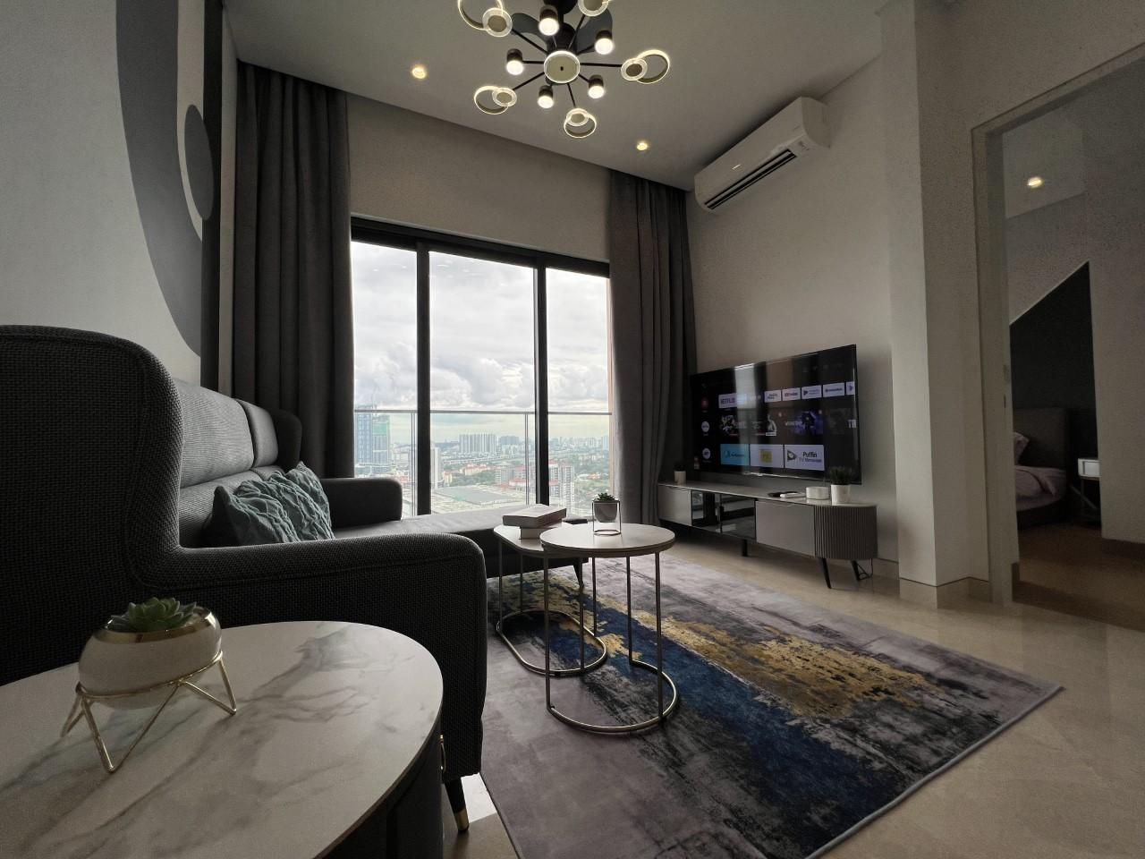 One Bedroom Corner Suite