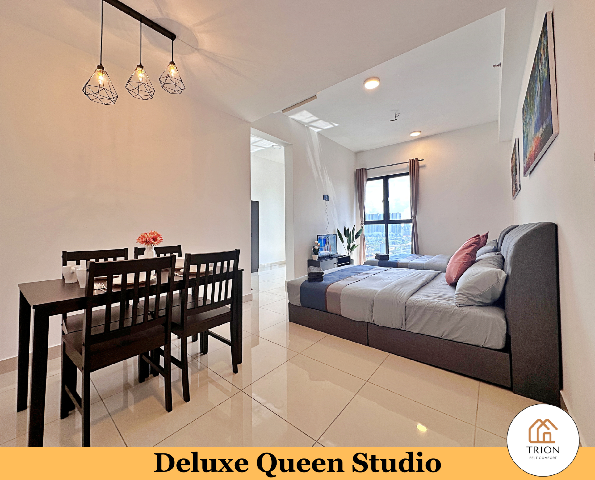 Deluxe Queen Studio