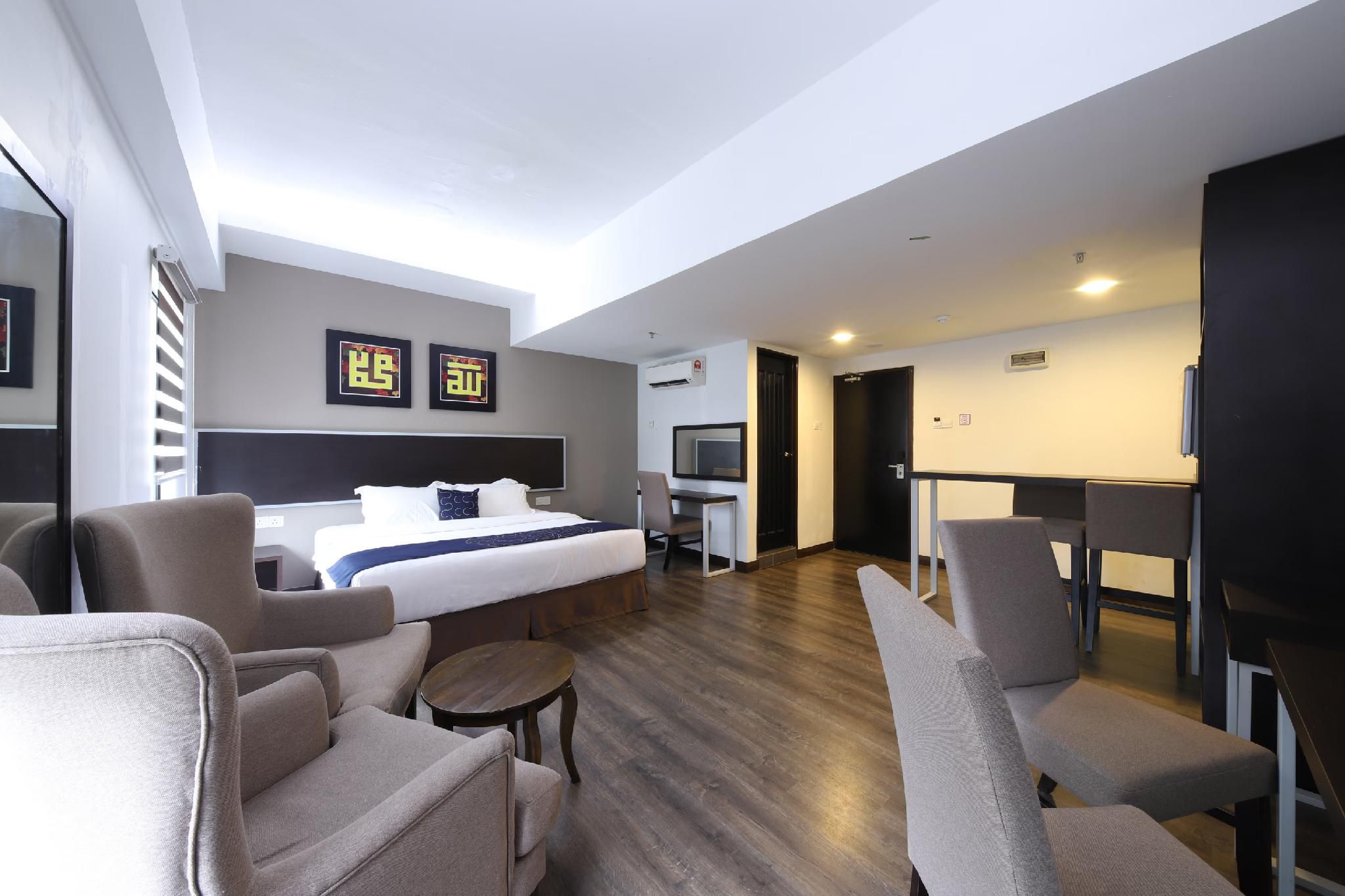 Executive Suite King Bed