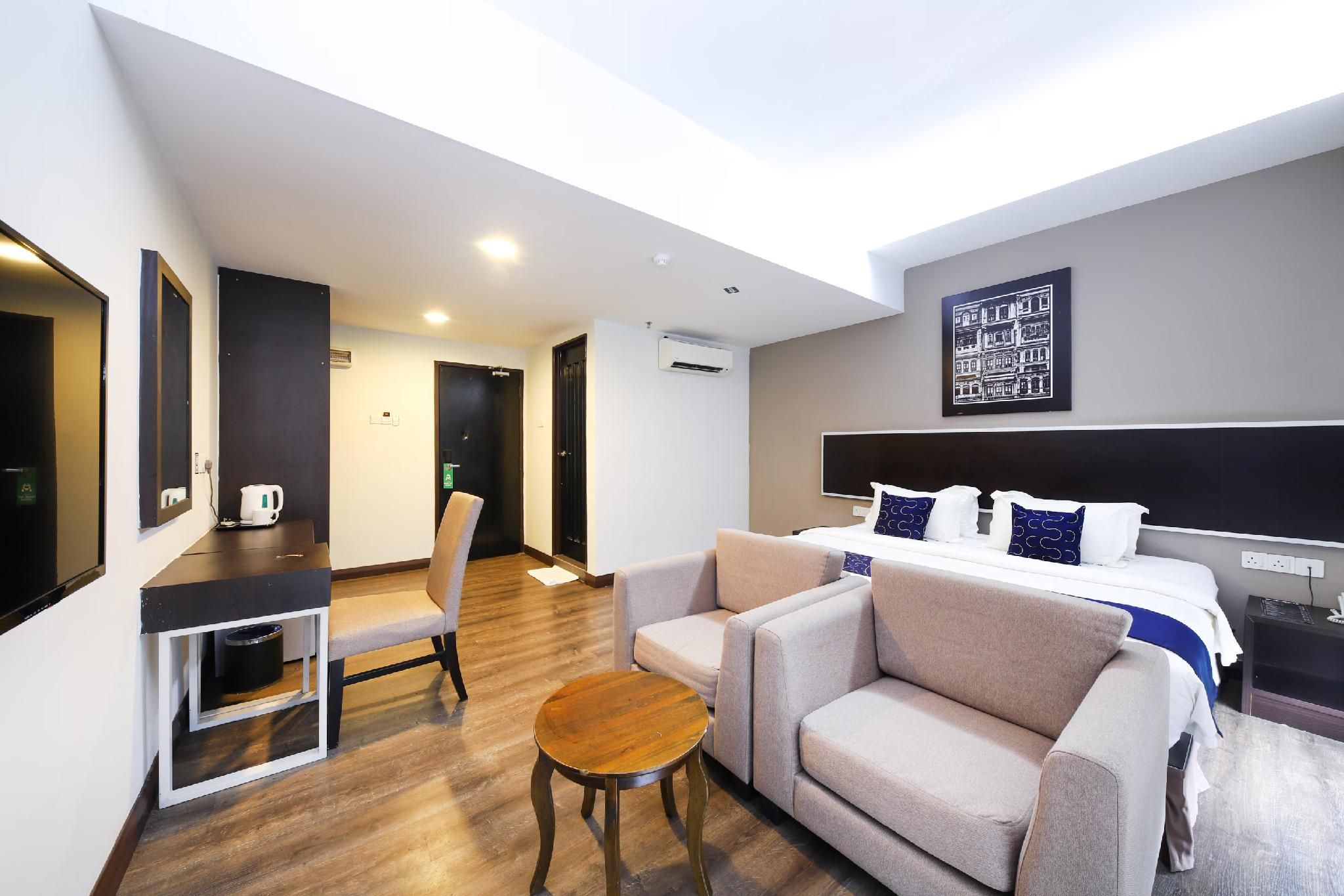 Deluxe King Room