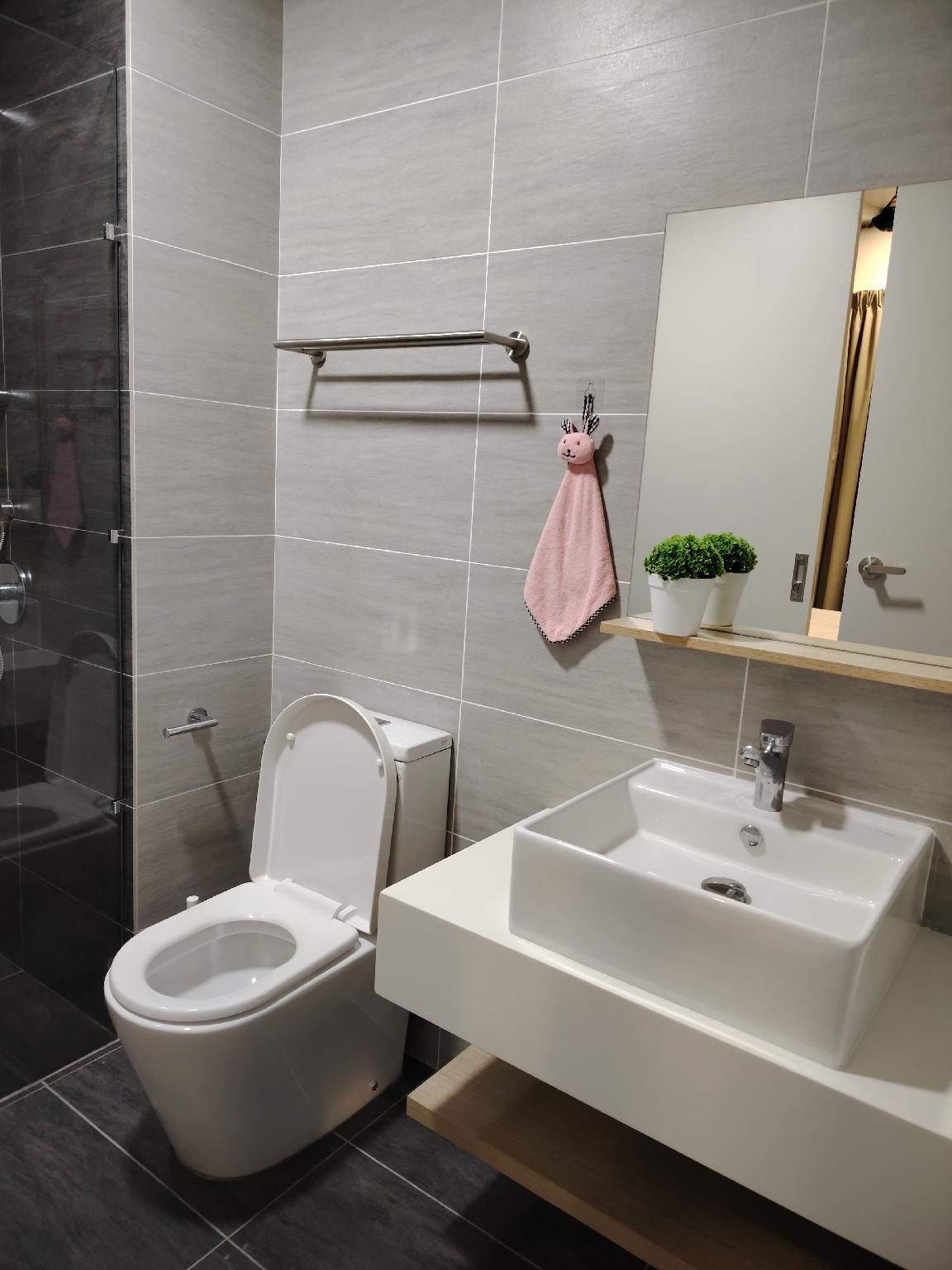 One Bedroom Apartment