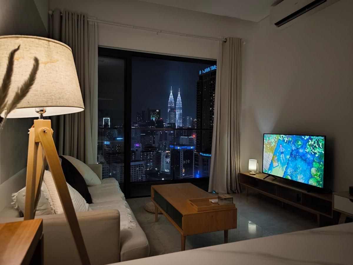 2 Bedroom - 1 Bath Suite