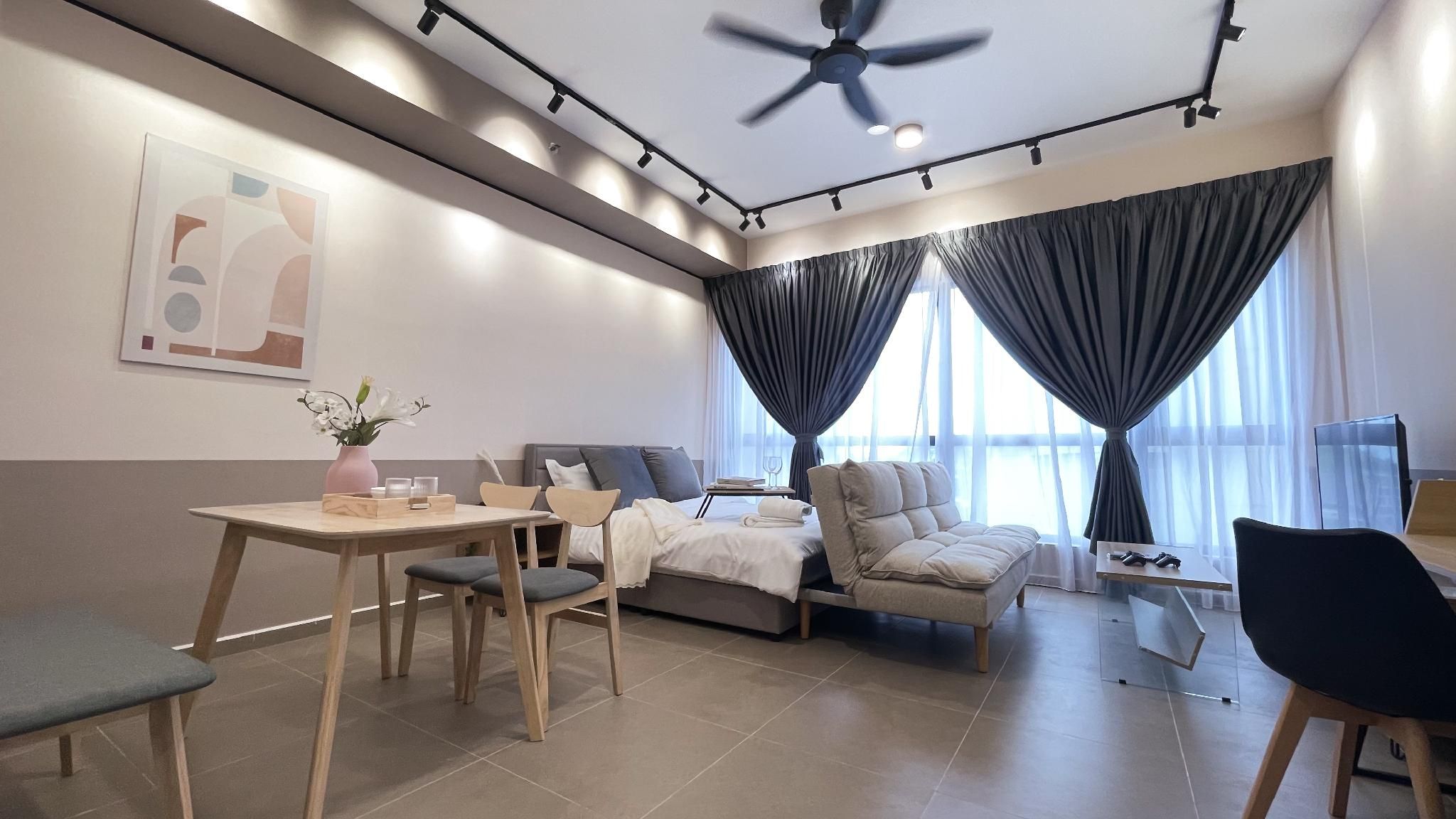 Studio - 3 adults