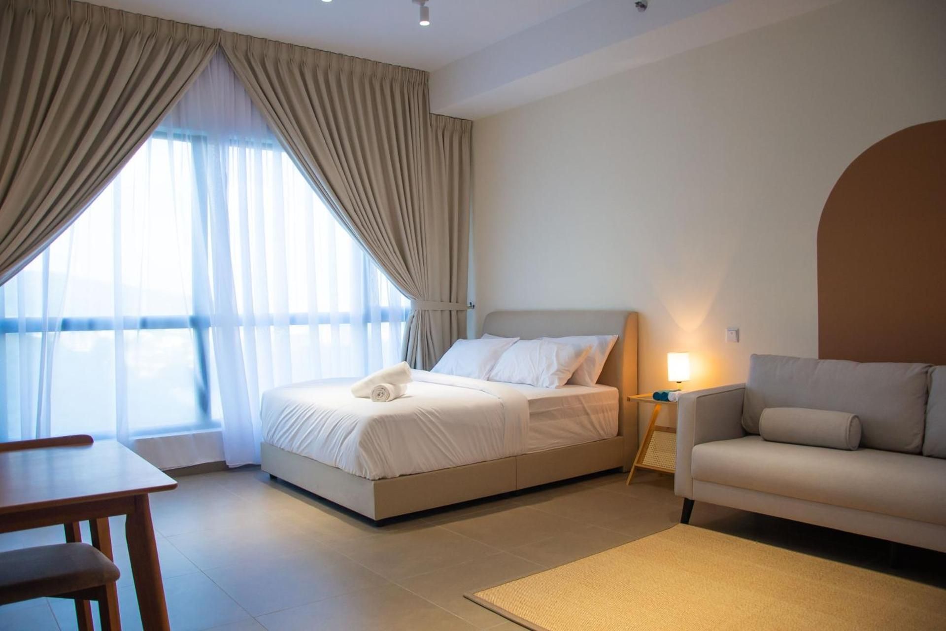 One-Bedroom Apartment
