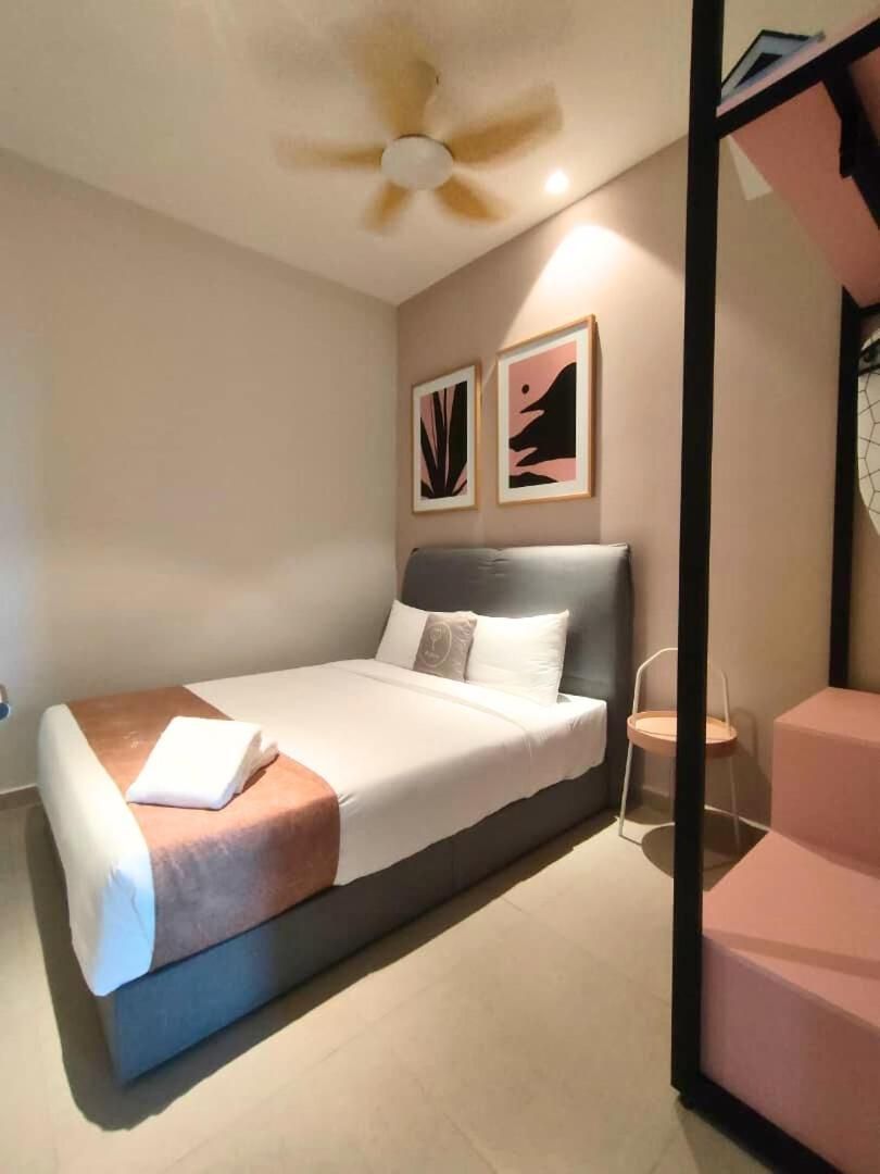 The Executive Duo Suite