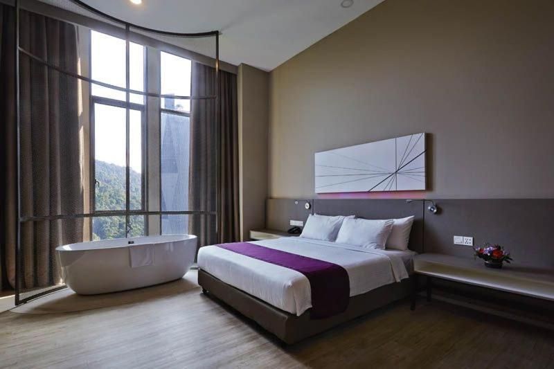 Superior King Room