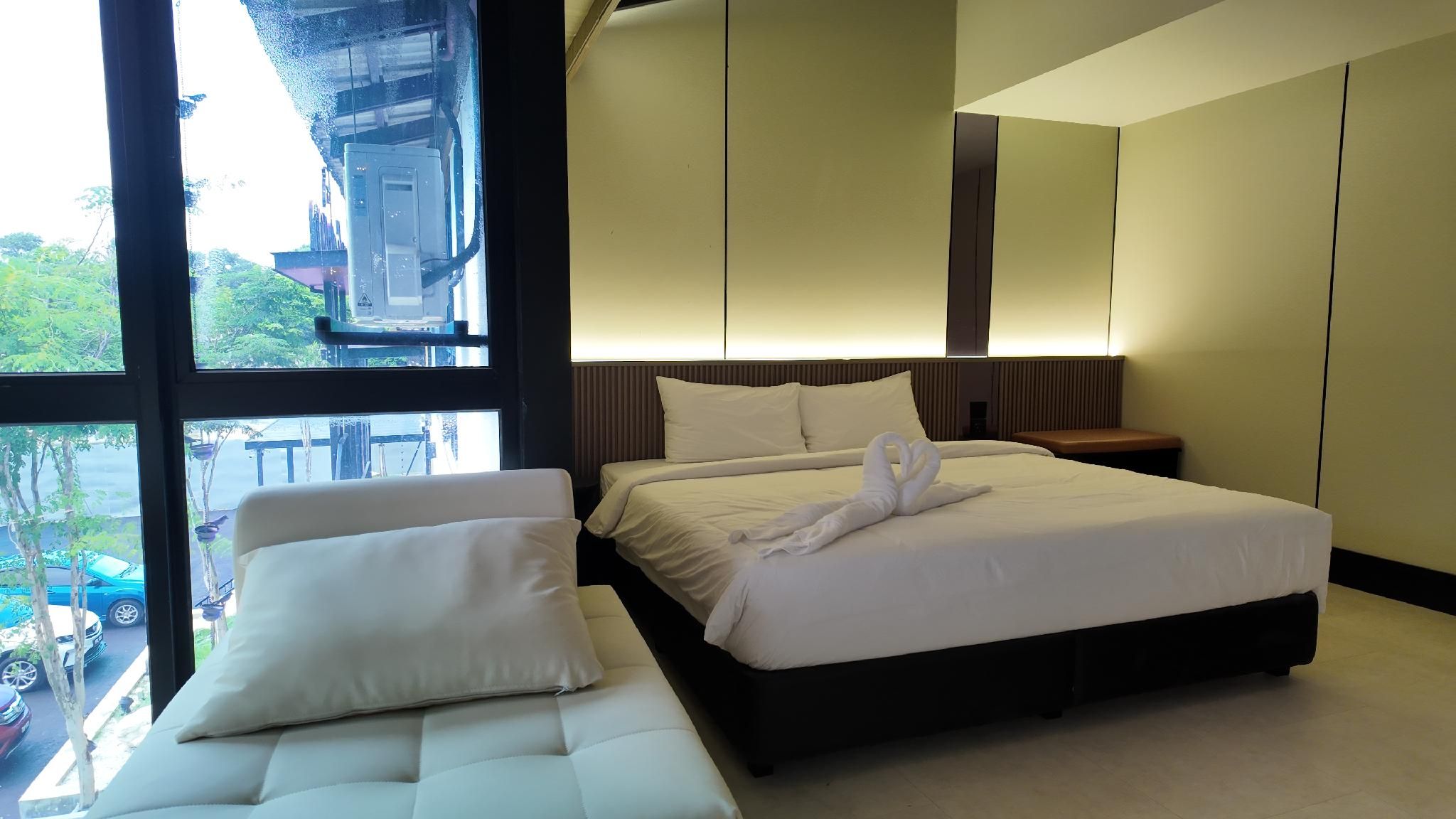 Junior Suite with King Bed