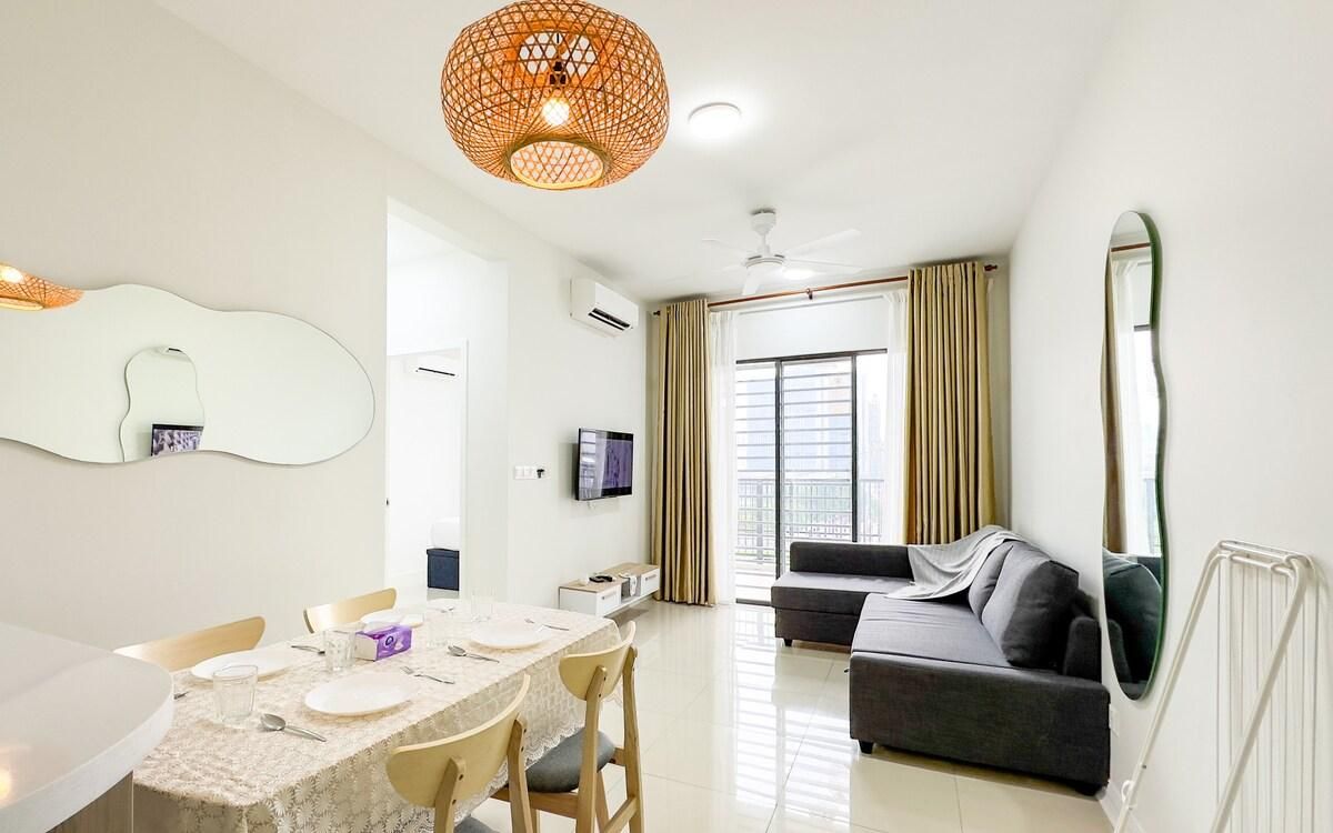 2 Bedroom - 2 Bath Family Suite