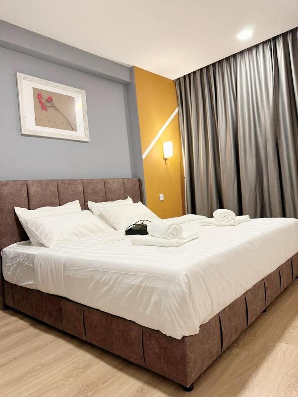 2 Bedroom and 1 Living Room