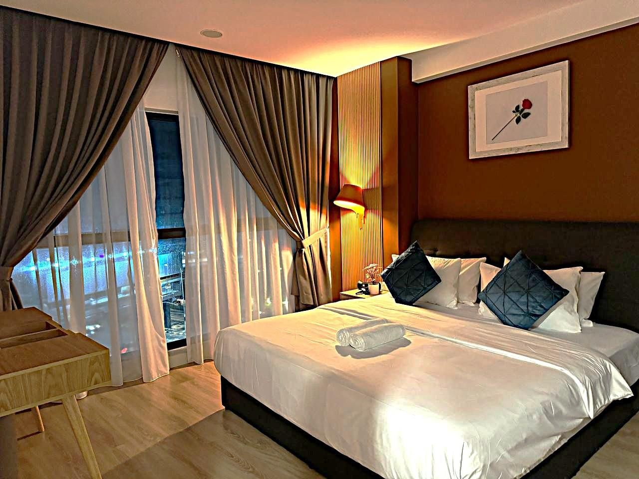 2 Bedroom - 1 Double, 1 Single, Non-Smoking