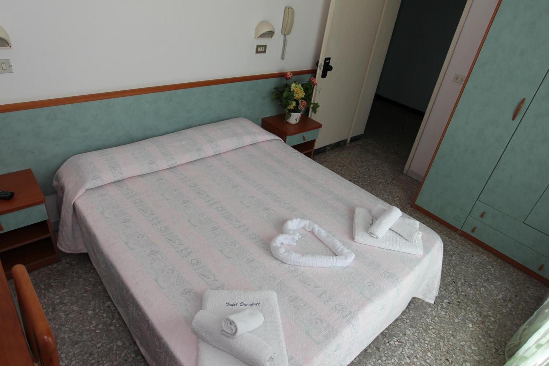 Double Room with Balcony and Beach Access
