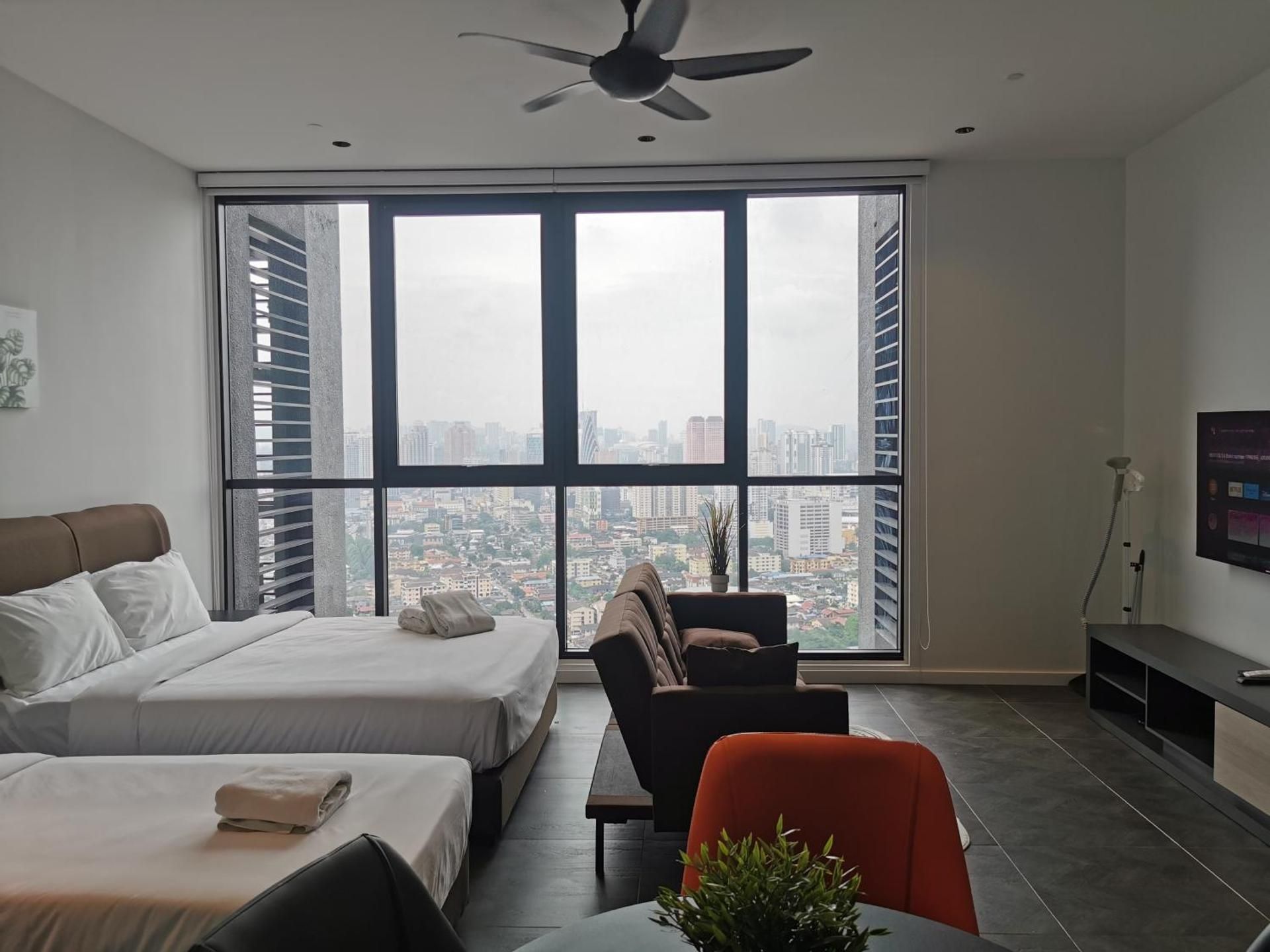 Deluxe Suite