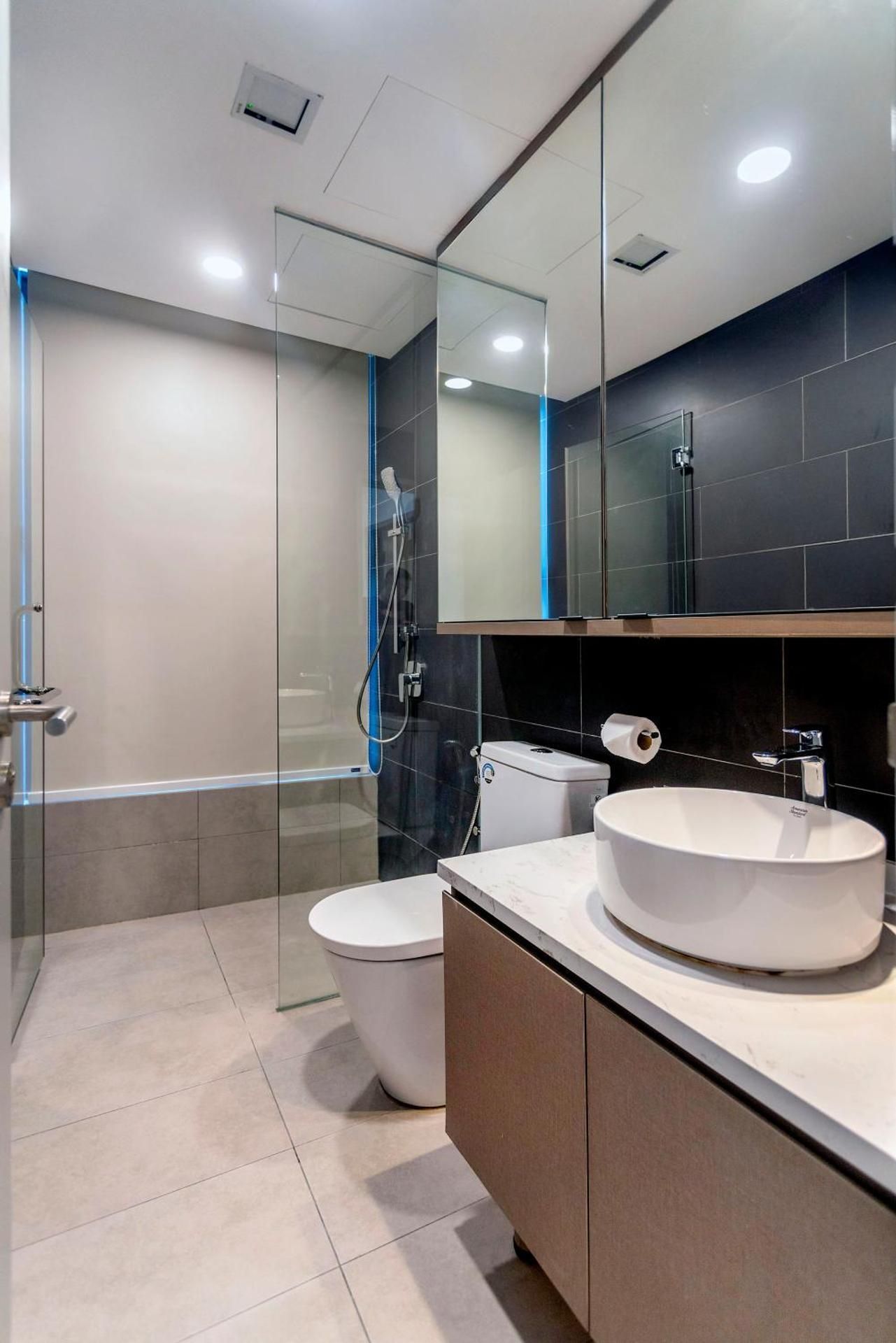 Deluxe Two-Bedroom Suite with Washer