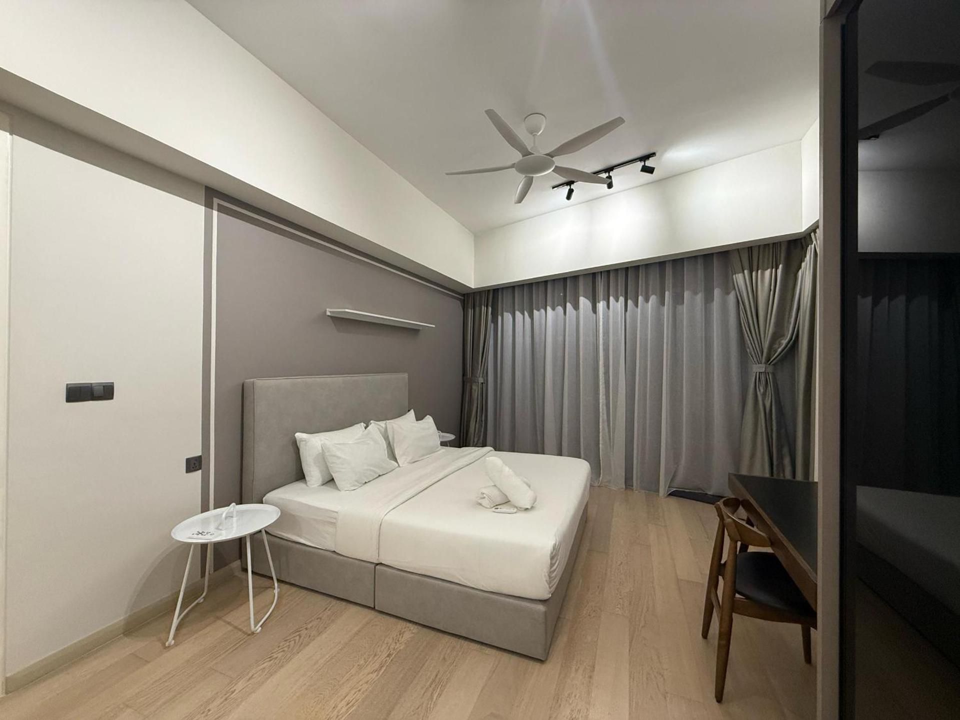 One-Bedroom Apartment