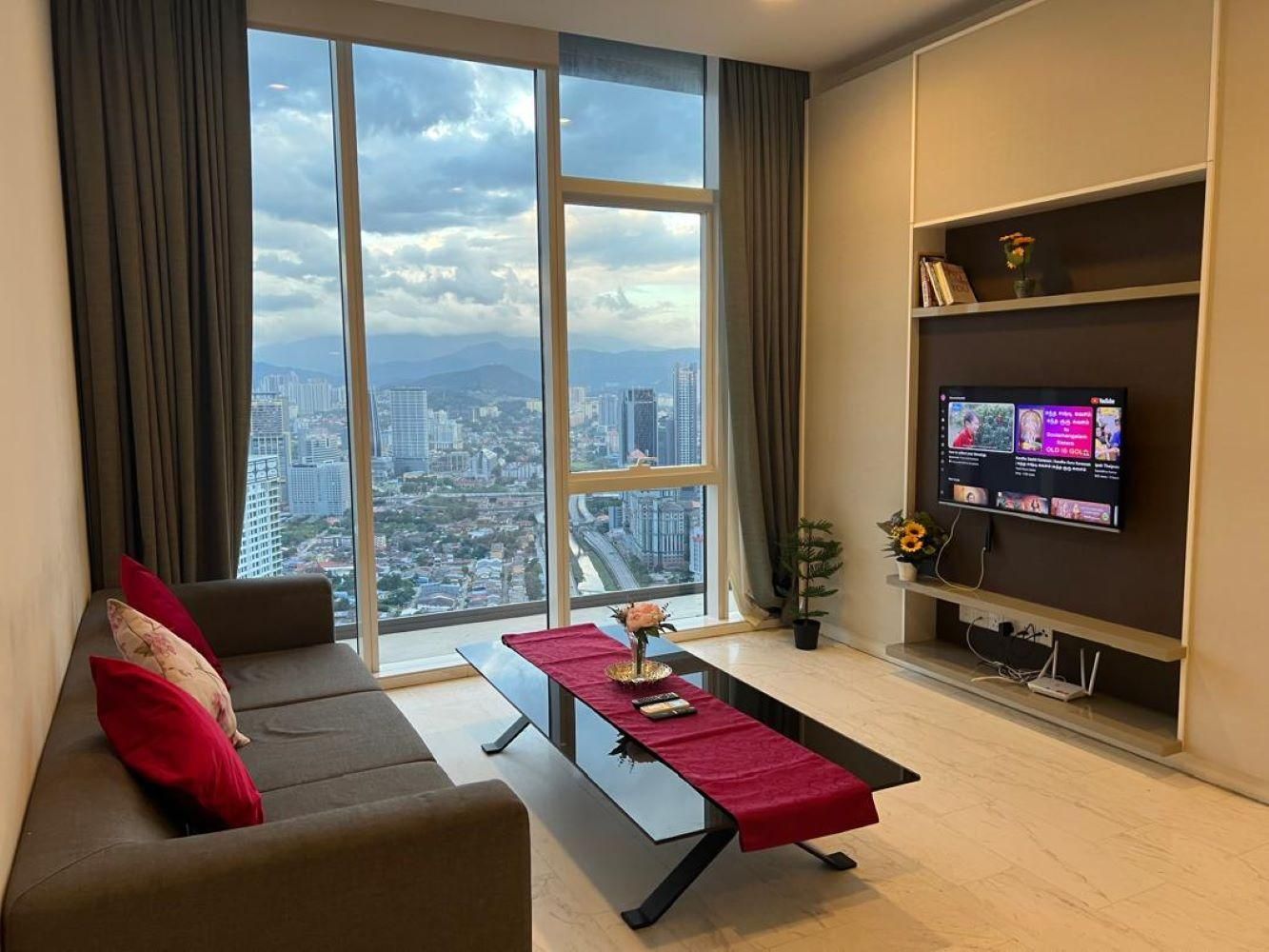 Superior Apartment with Bath Tub