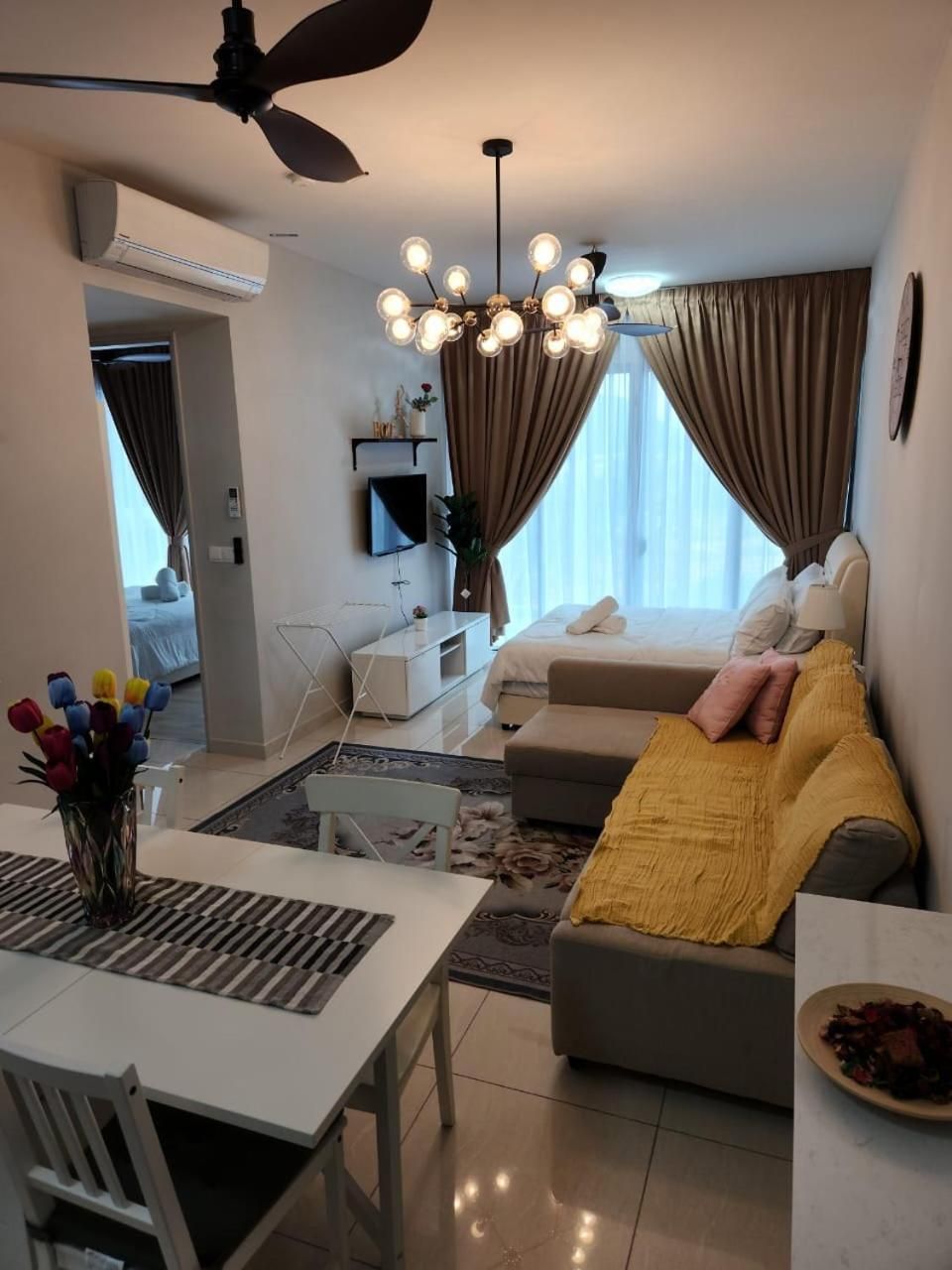 One-Bedroom Apartment