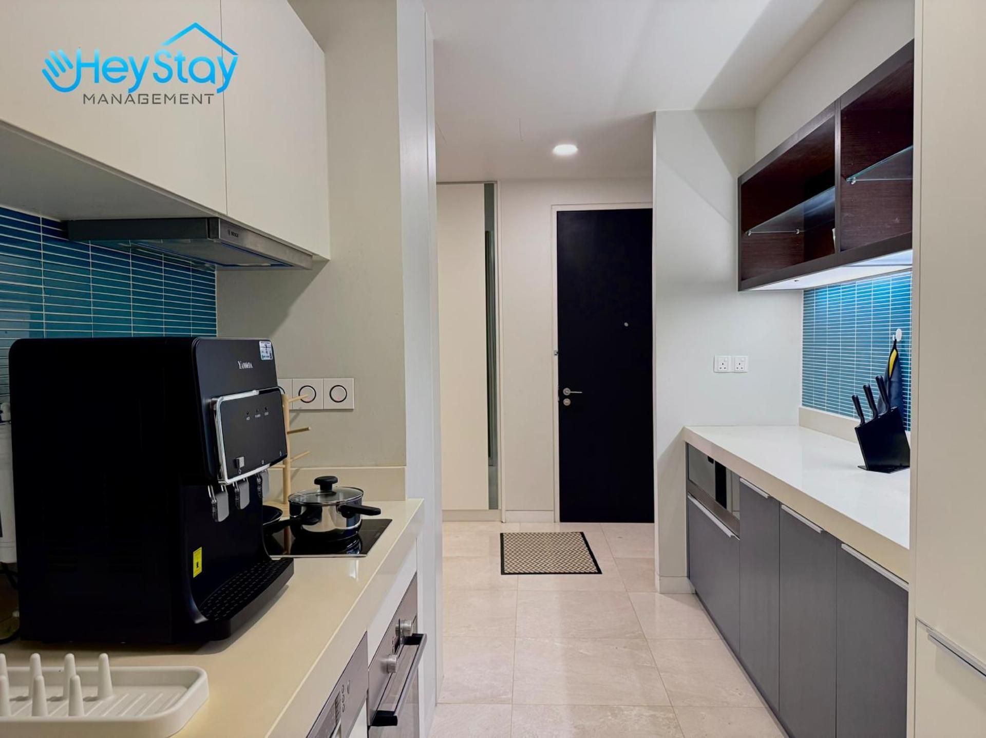 Deluxe One-Bedroom Apartment with City View