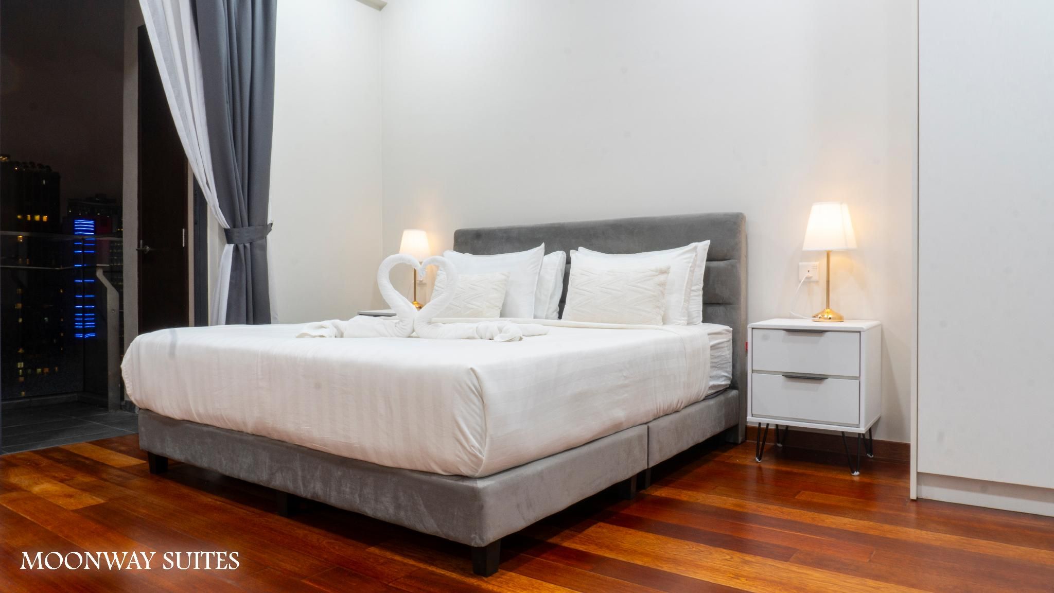One Bedroom Apartment - Balcony