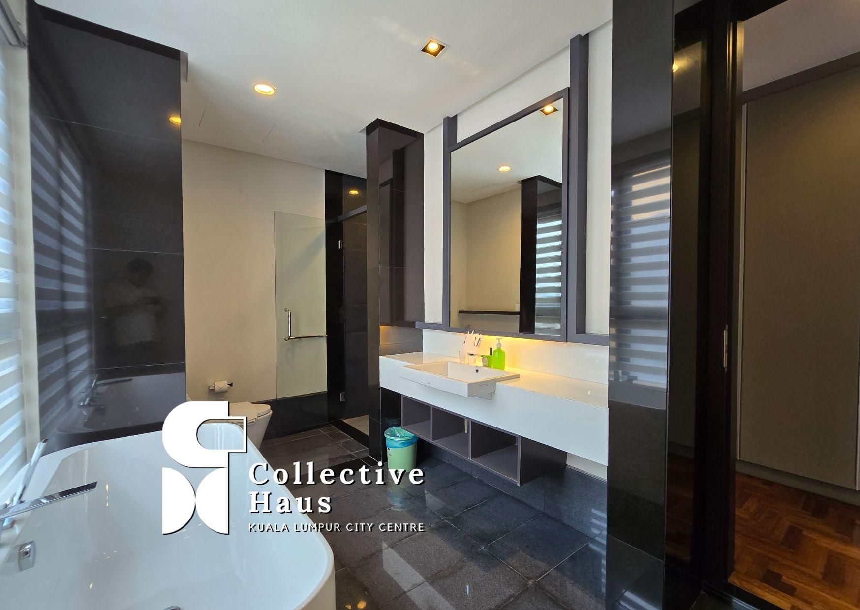 Three Bedroom Apartment with Balcony