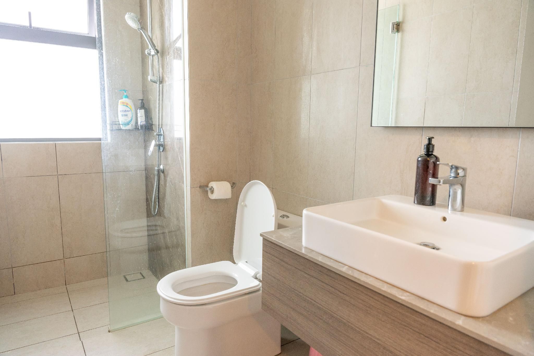 Datum Jelatek by Plush Apartment