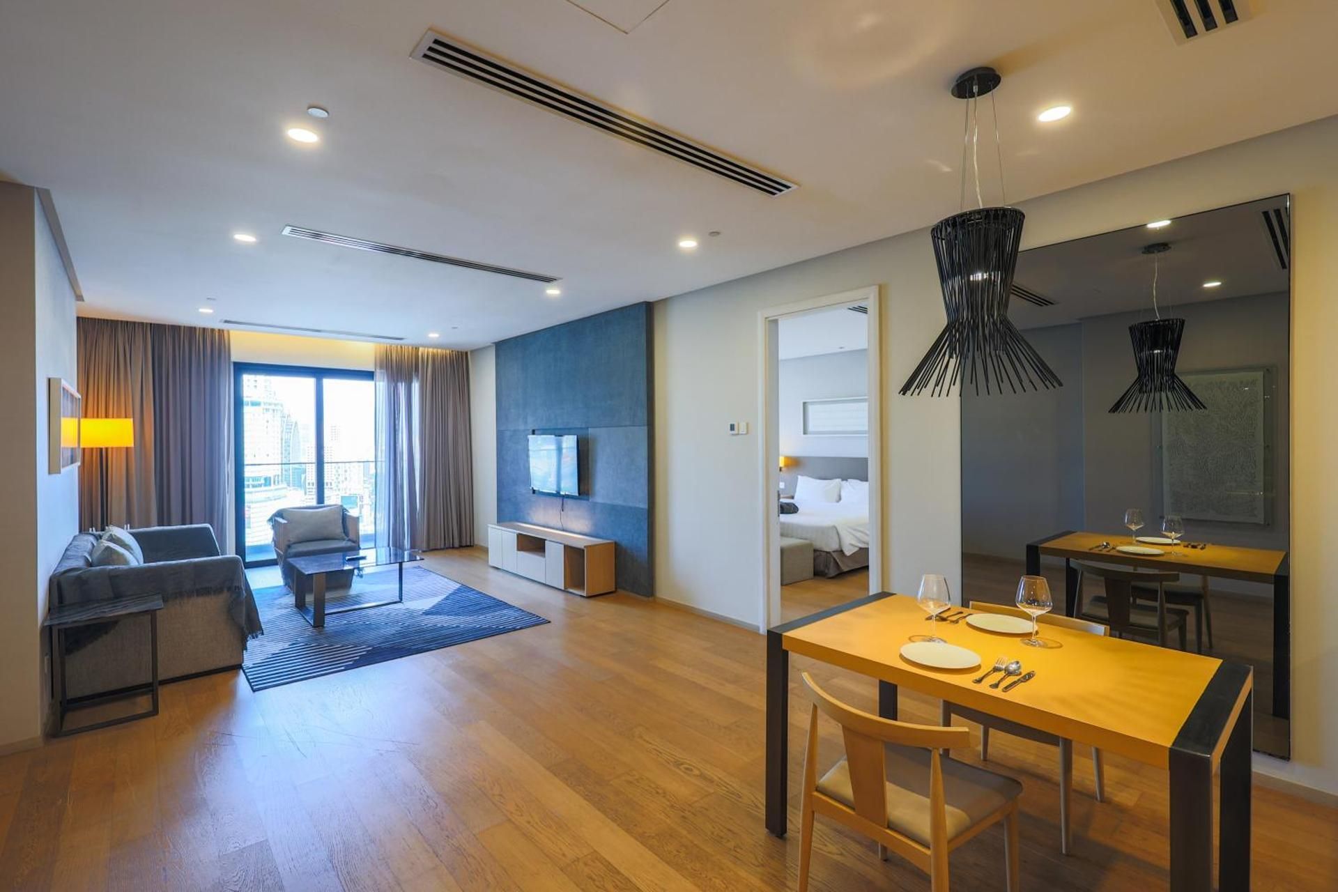 DELUXE APARTMENT