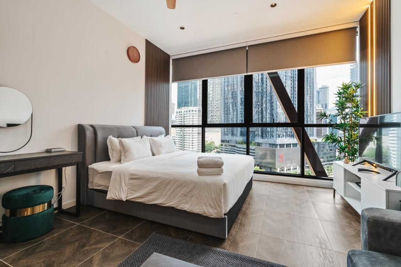 Deluxe Studio Apartment