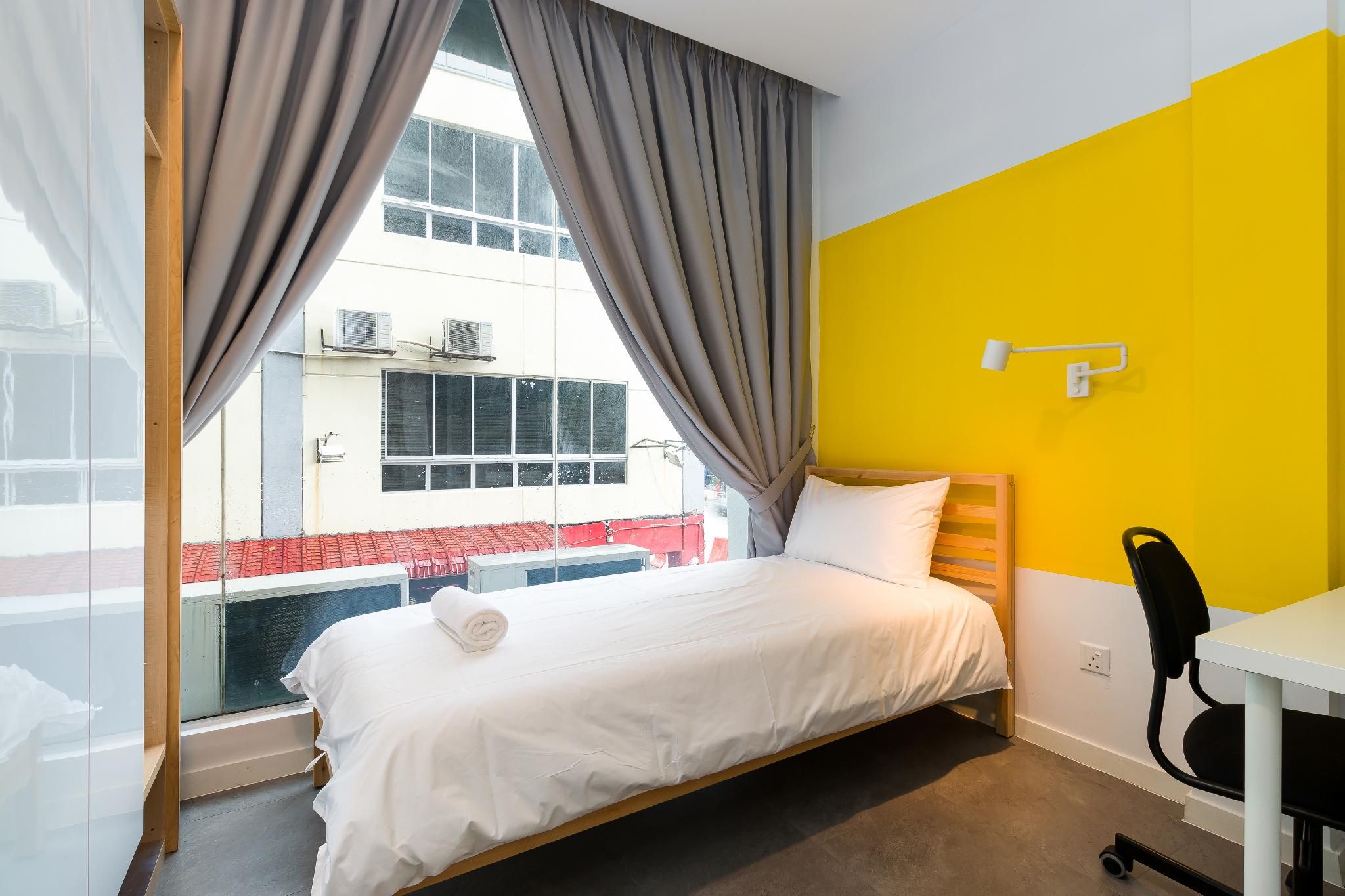 Upstairs Downstairs Coliving Kampung Pandan Single bed room