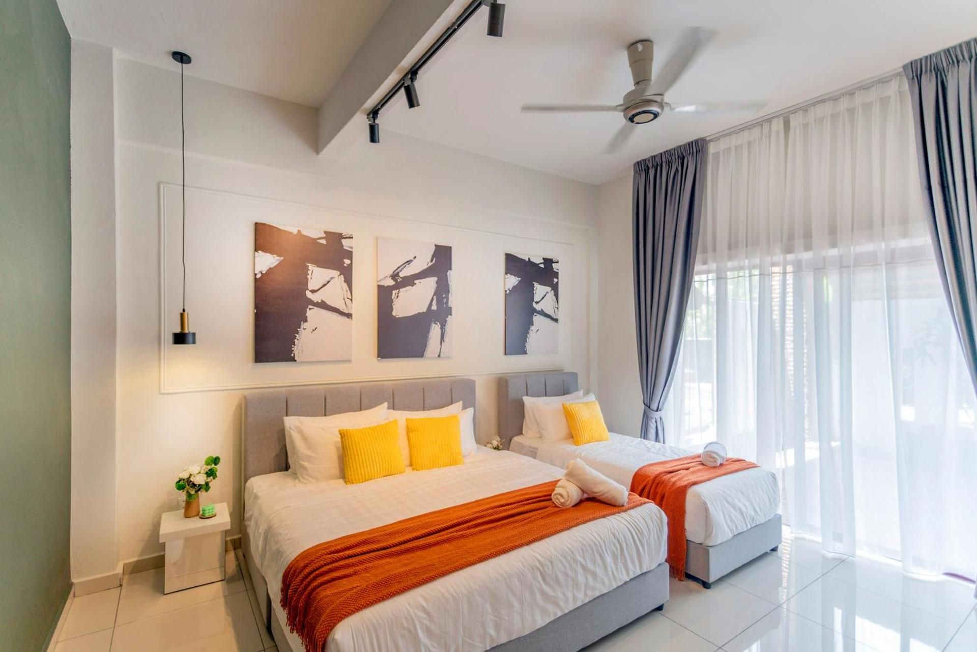 Three-Bedroom Standard Apartment