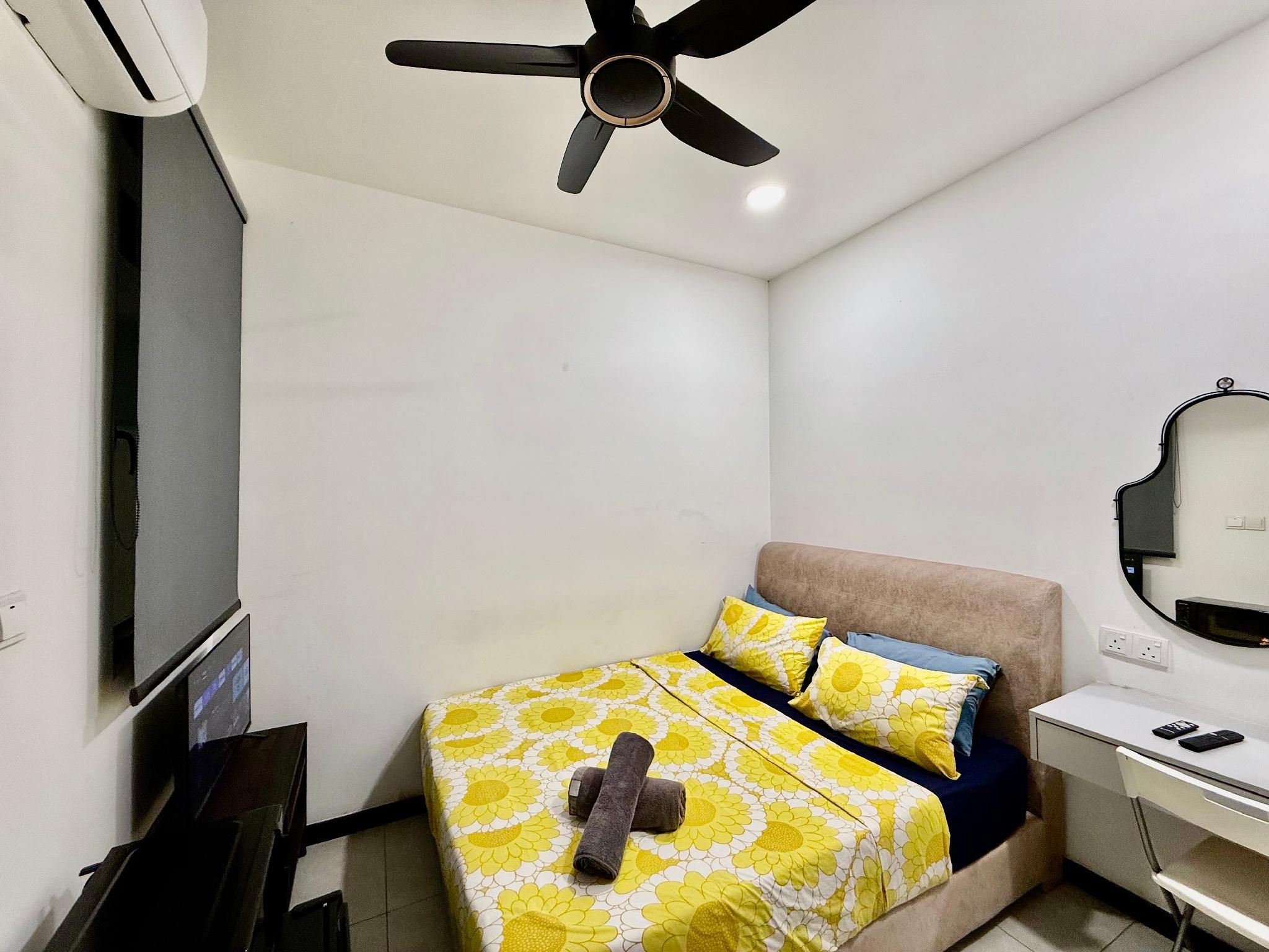 Hotel Deluxe Suite with Double Bed, without Kitchen and without View