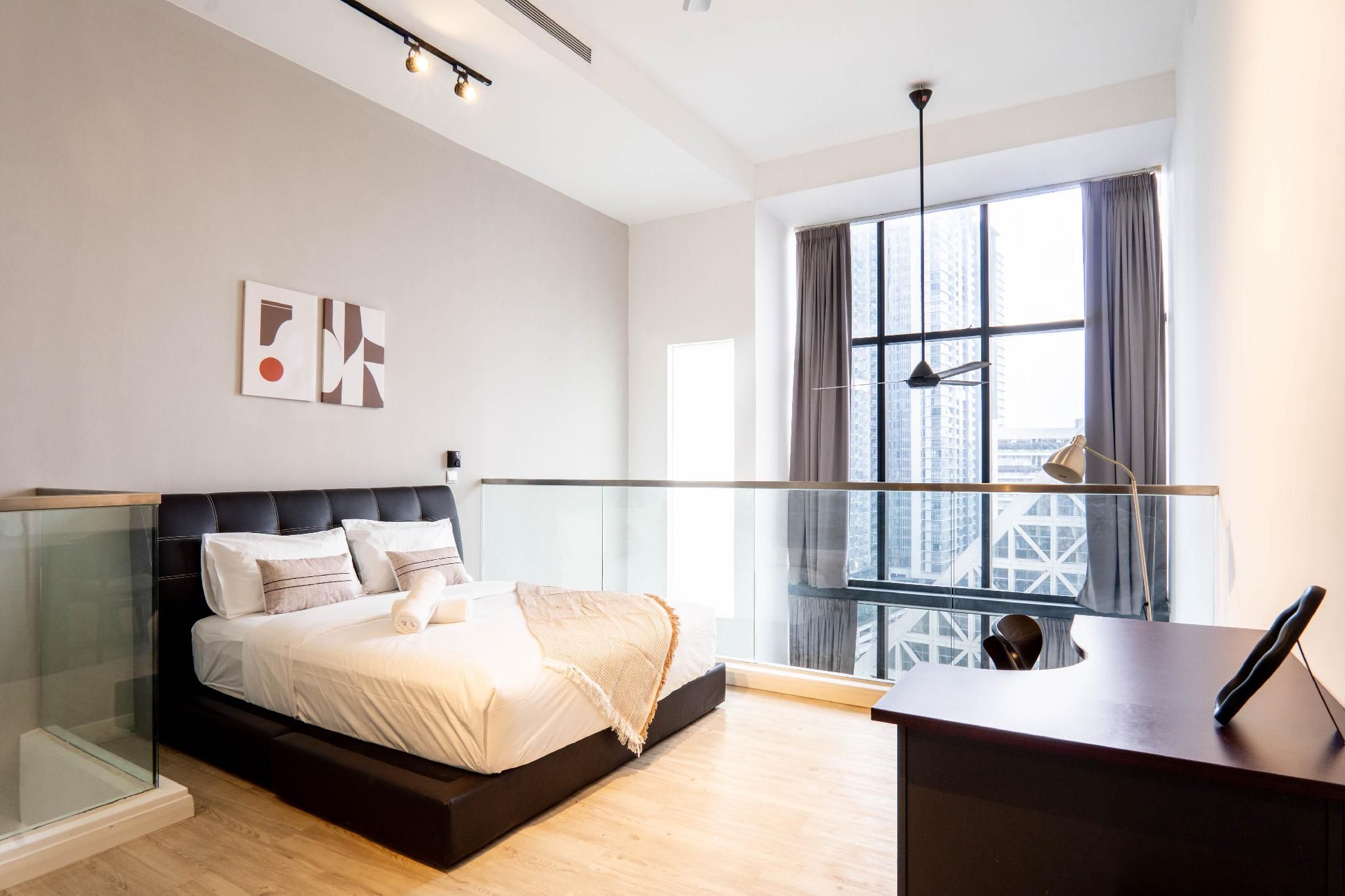 Deluxe Loft