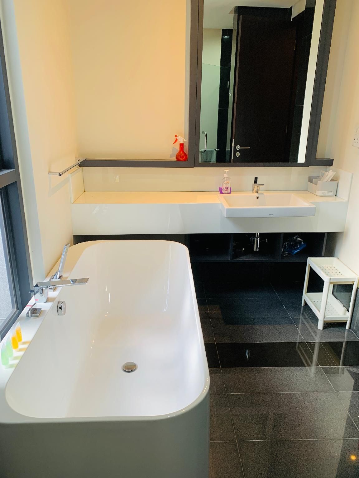 One Bedroom Superior Room with Bathtub, Kitchenette