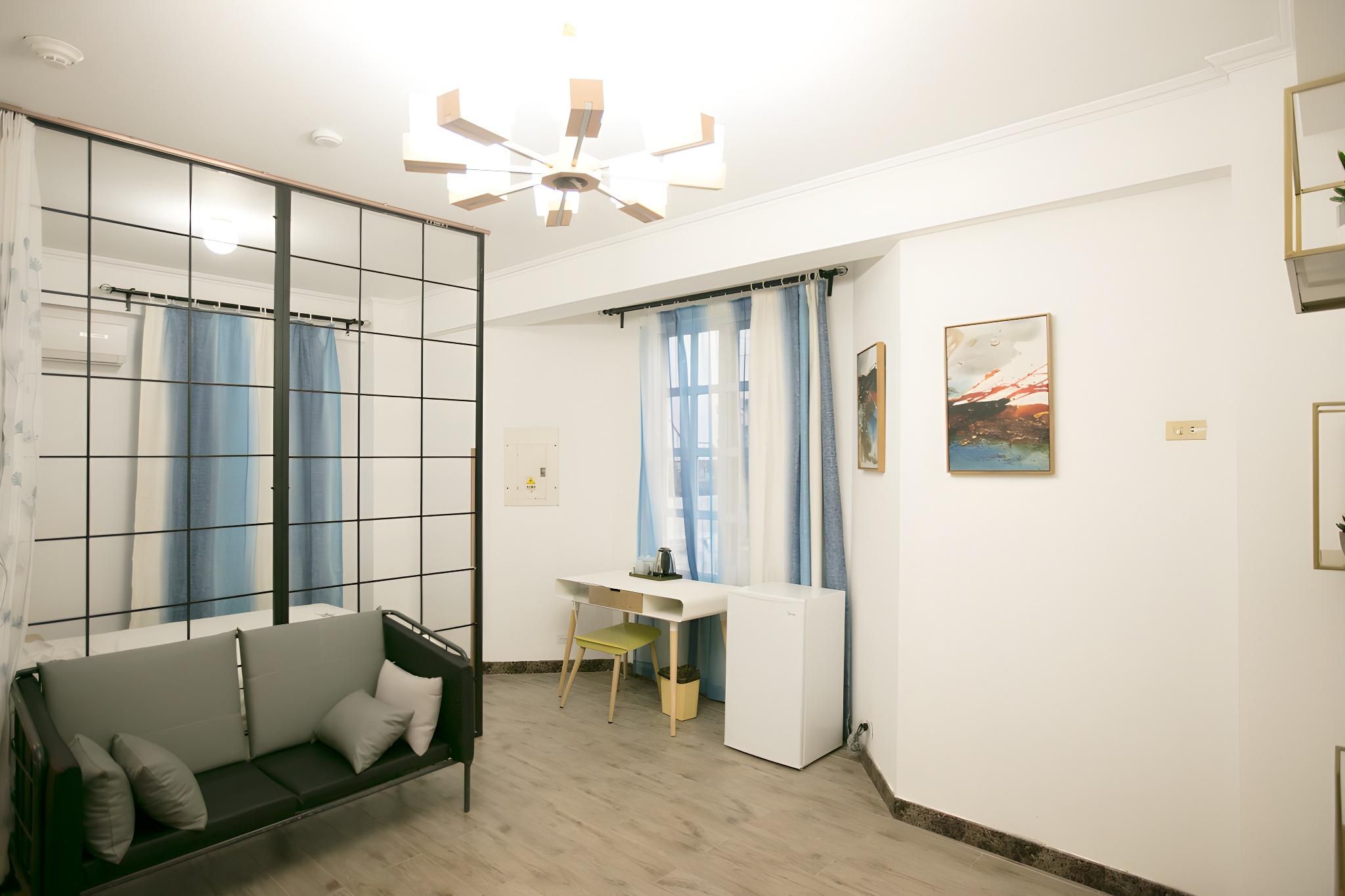 Oasis Boutique House Suite Family Room 2