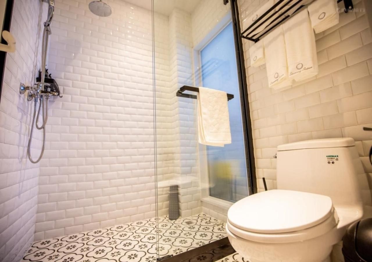 Quadruple Room with Private Bathroom