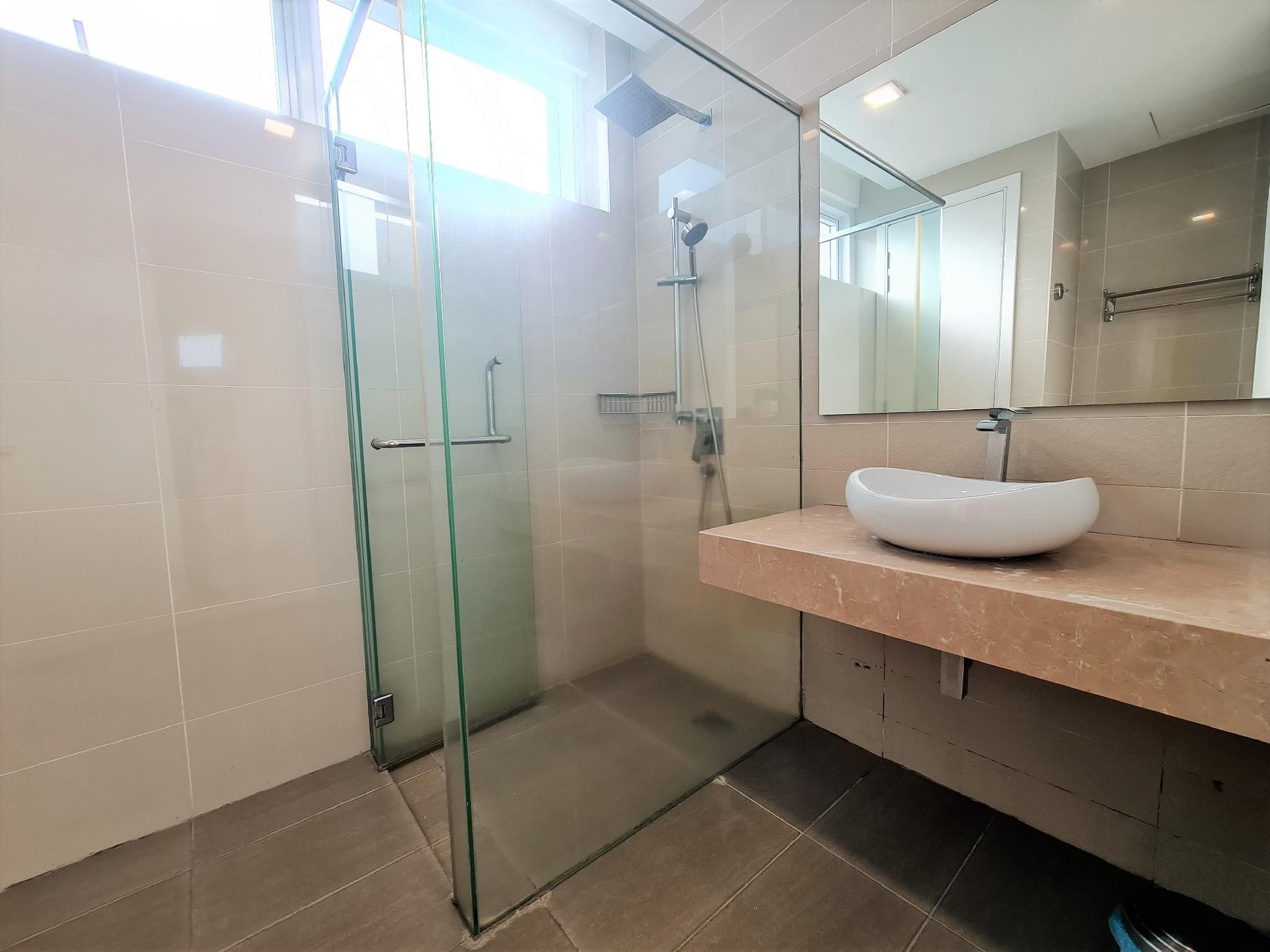 2 Bedroom - 1 Bath Suite