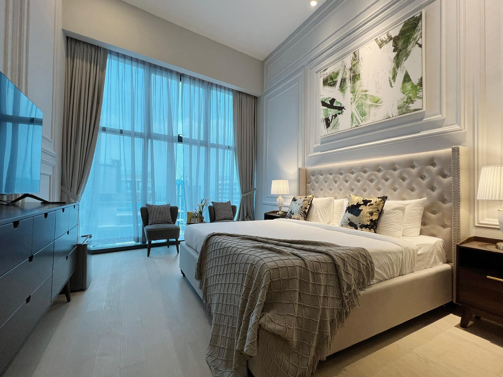 Deluxe King Room with View