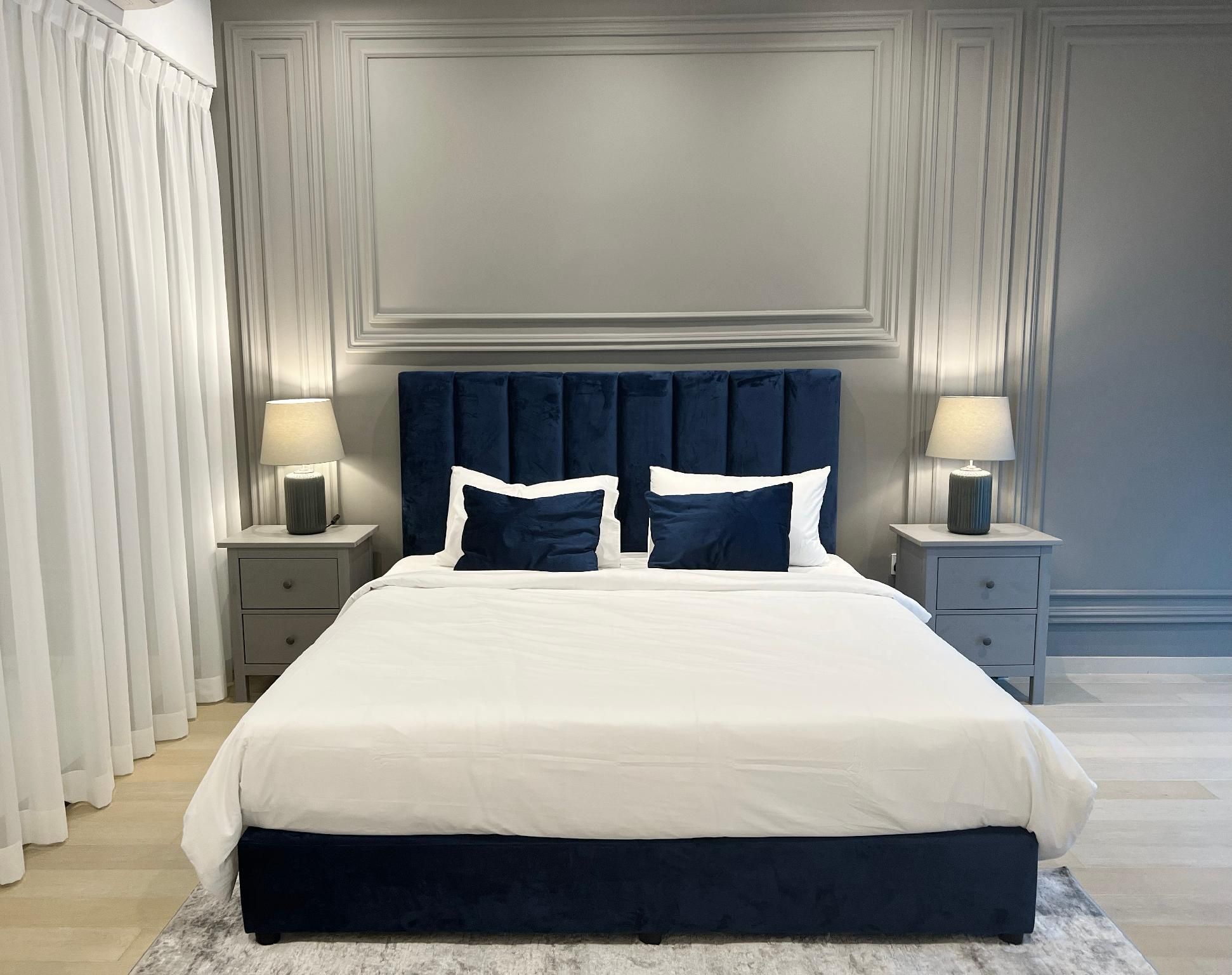 Queen Suite