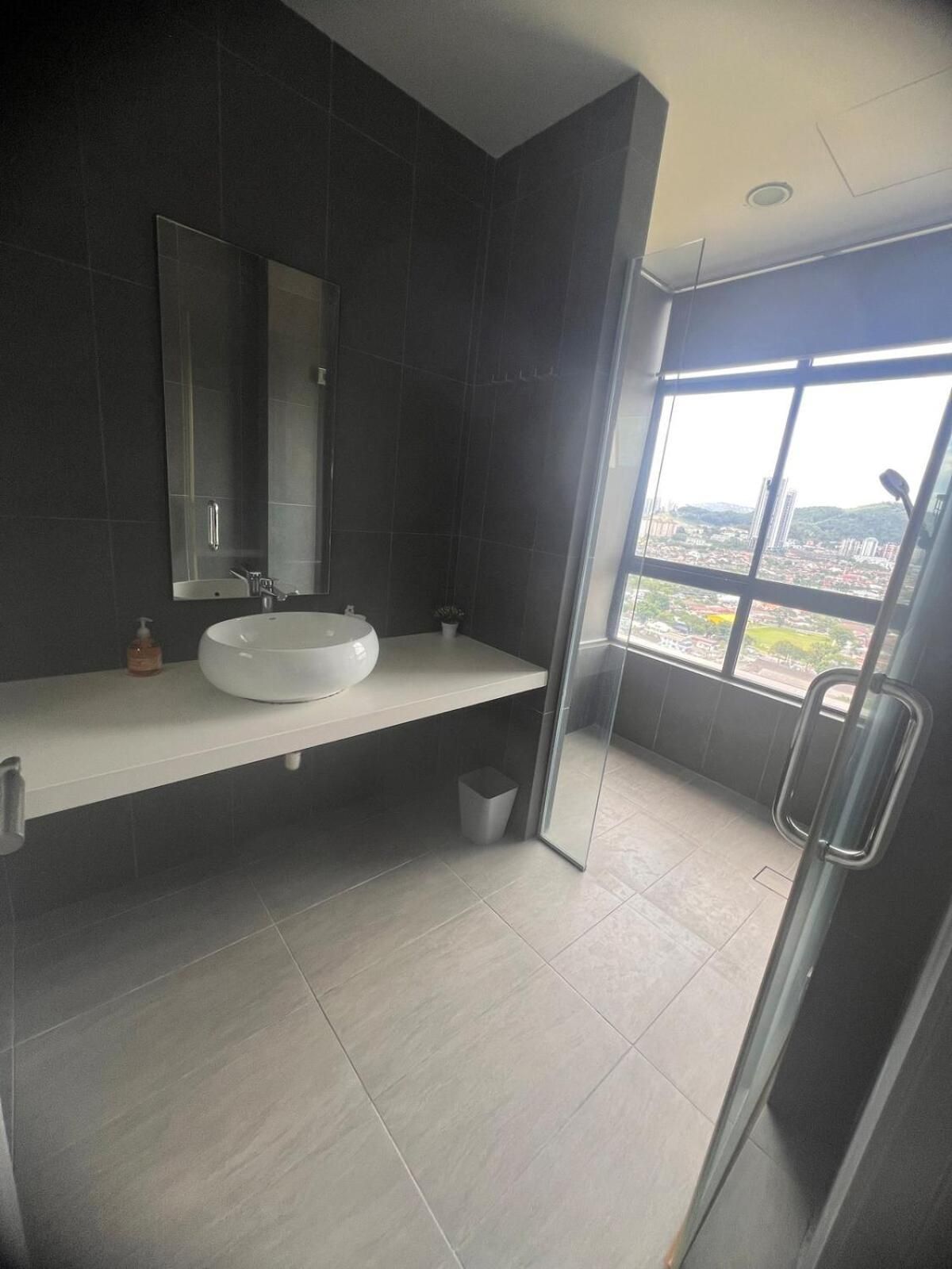 Three-Bedroom Apartment - High Floor