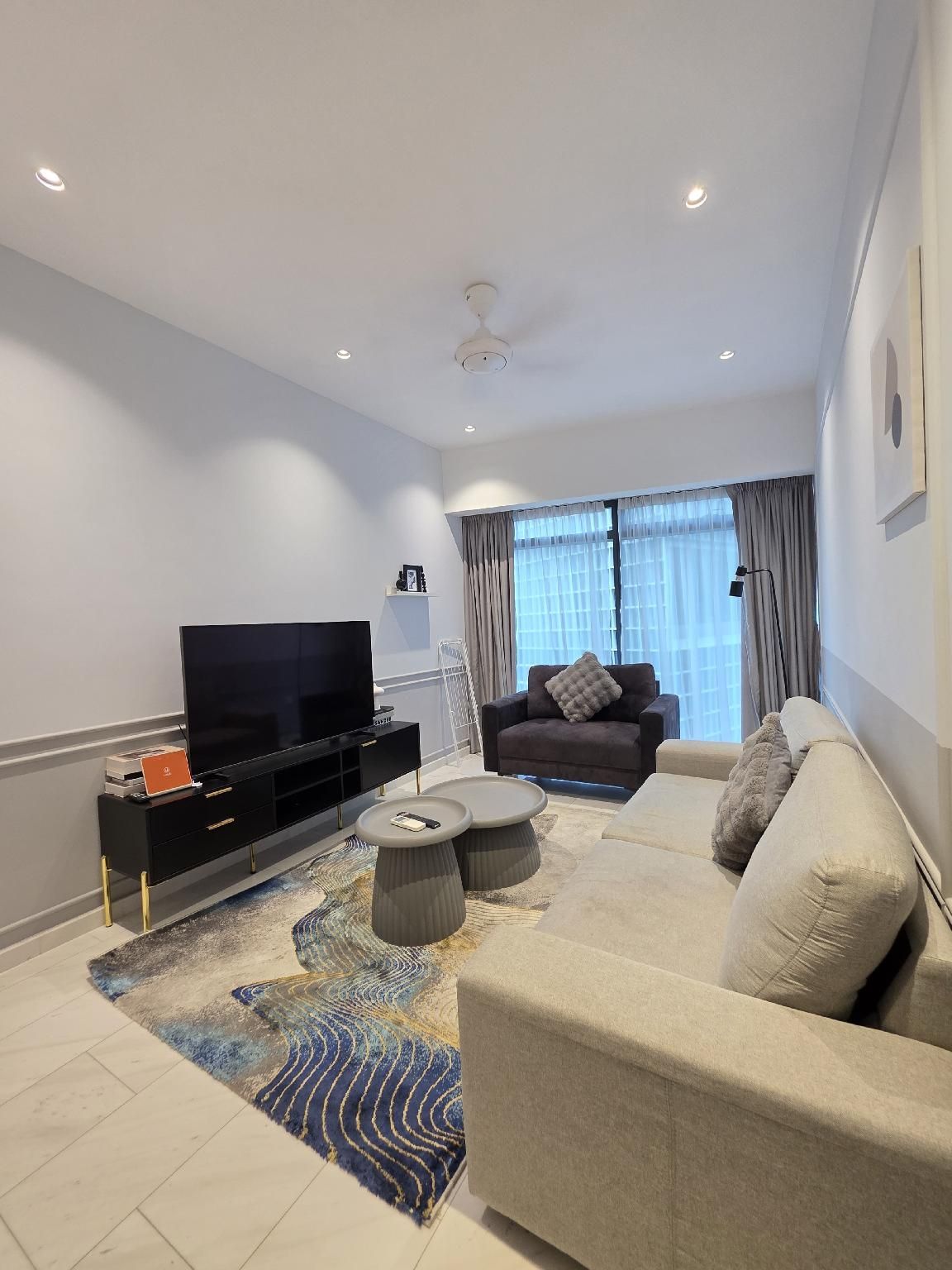 One Bedroom Apartment