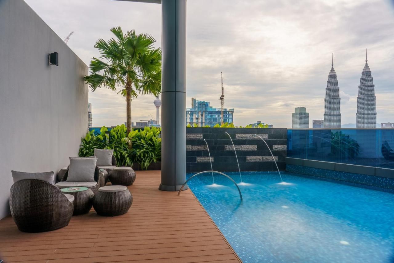 swimming pool [kids]